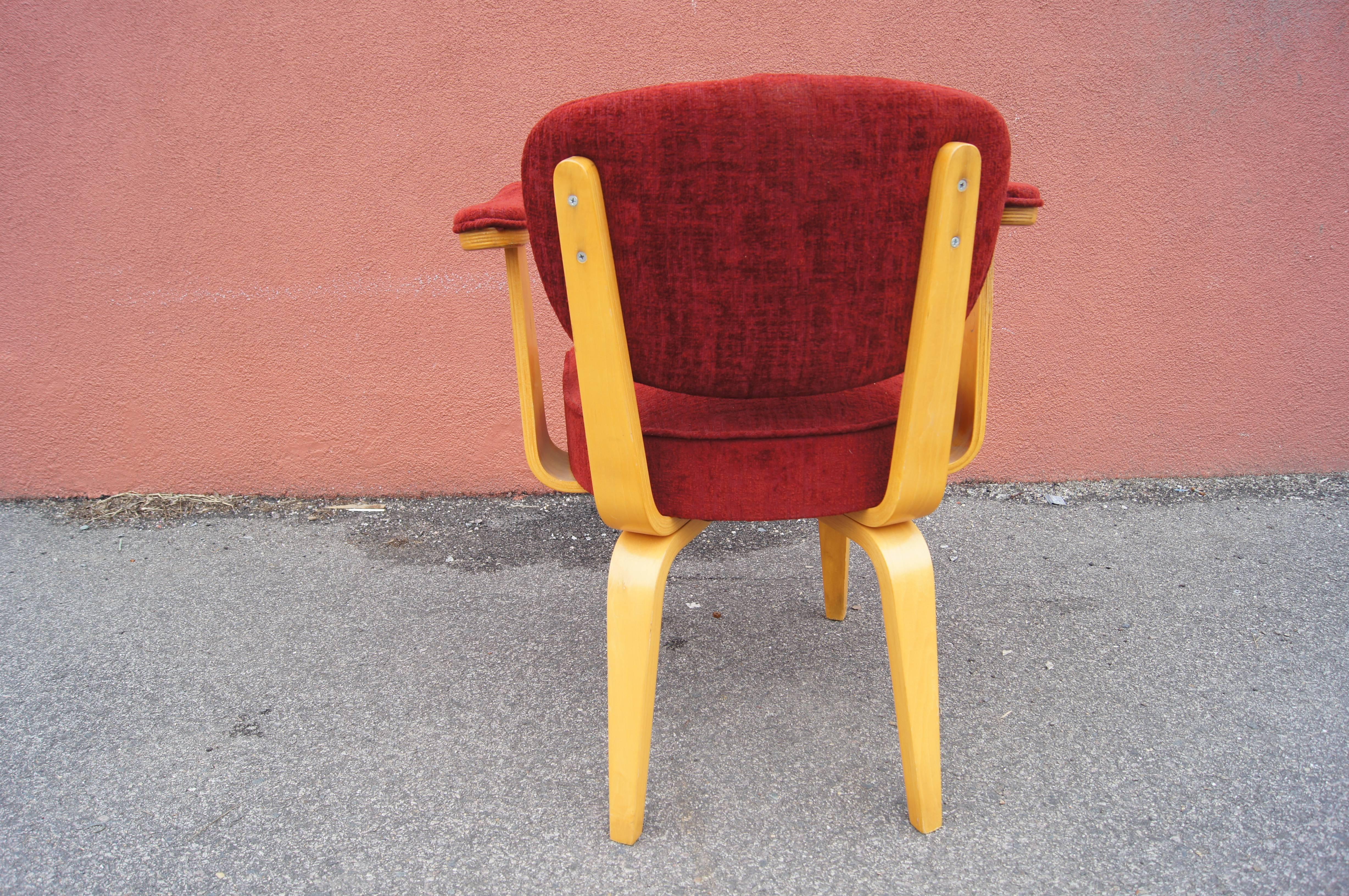 American Mid-Century Upholstered Bentwood Armchair with Padded Armrests by Thonet For Sale