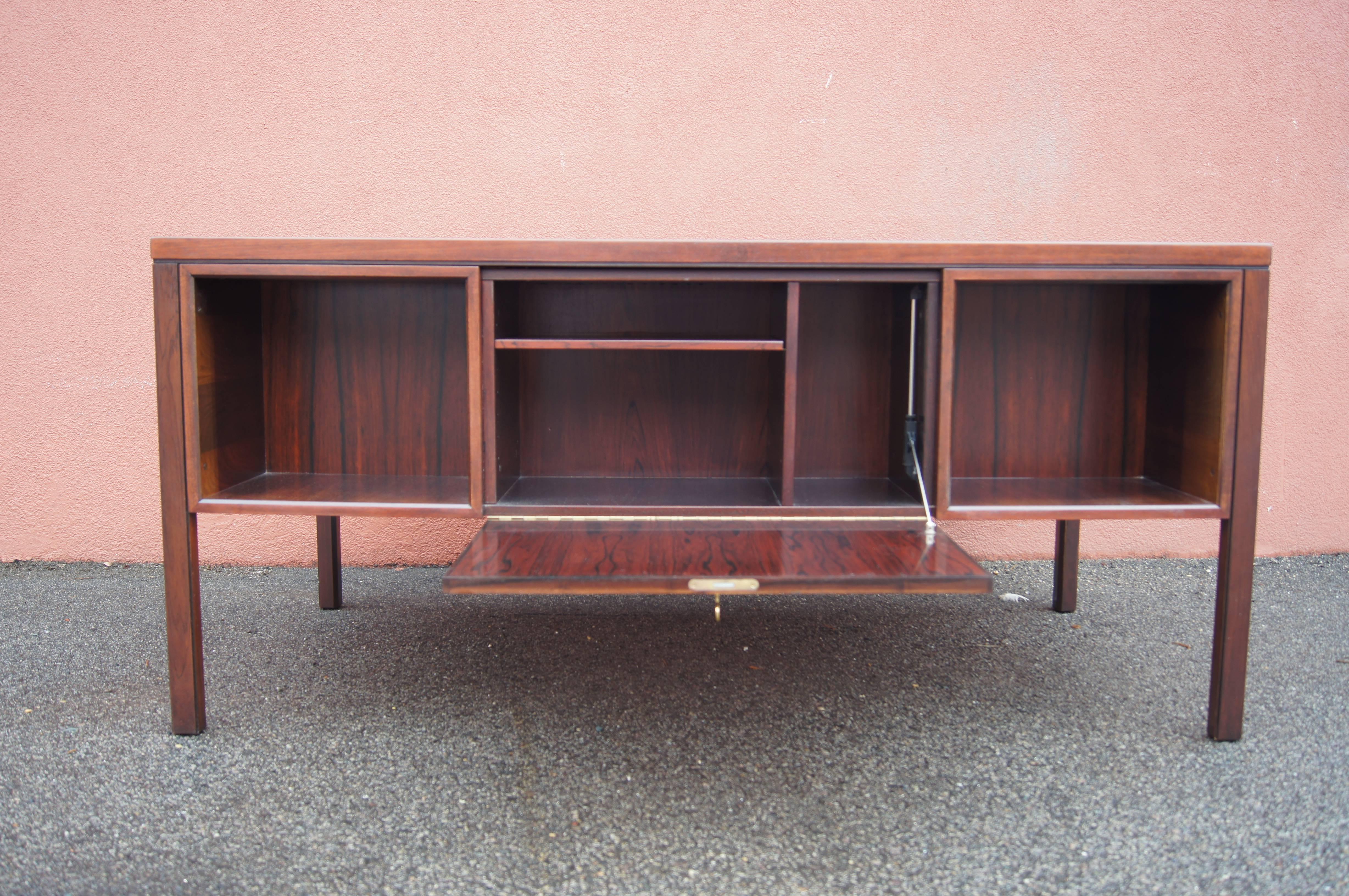 Danish Rosewood Desk, Model 77, by Gunni Omann for Omann Jun Møbelfabrik