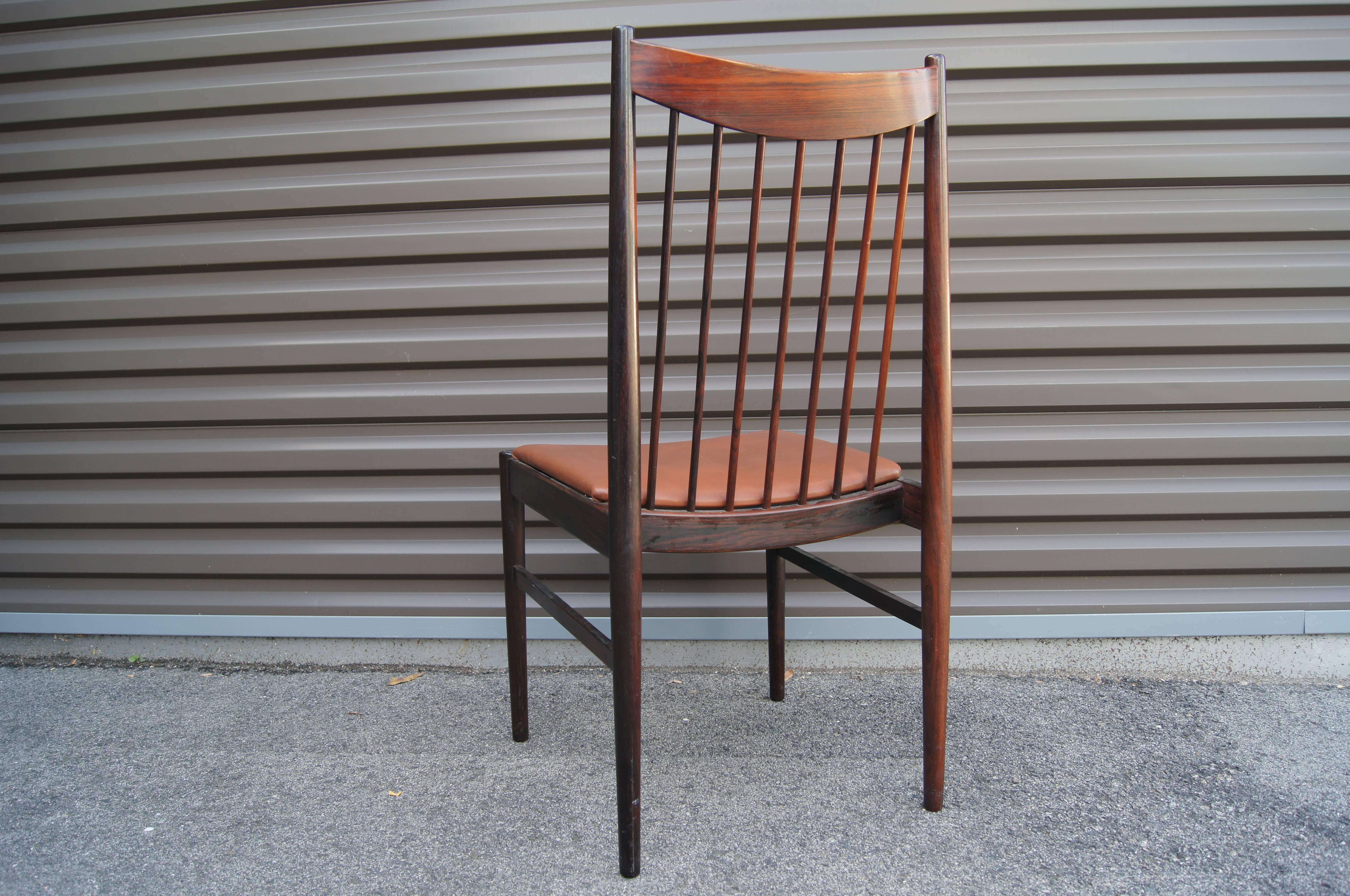 Scandinavian Modern Set of Six Rosewood Dining Chairs by Arne Vodder for Sibast For Sale