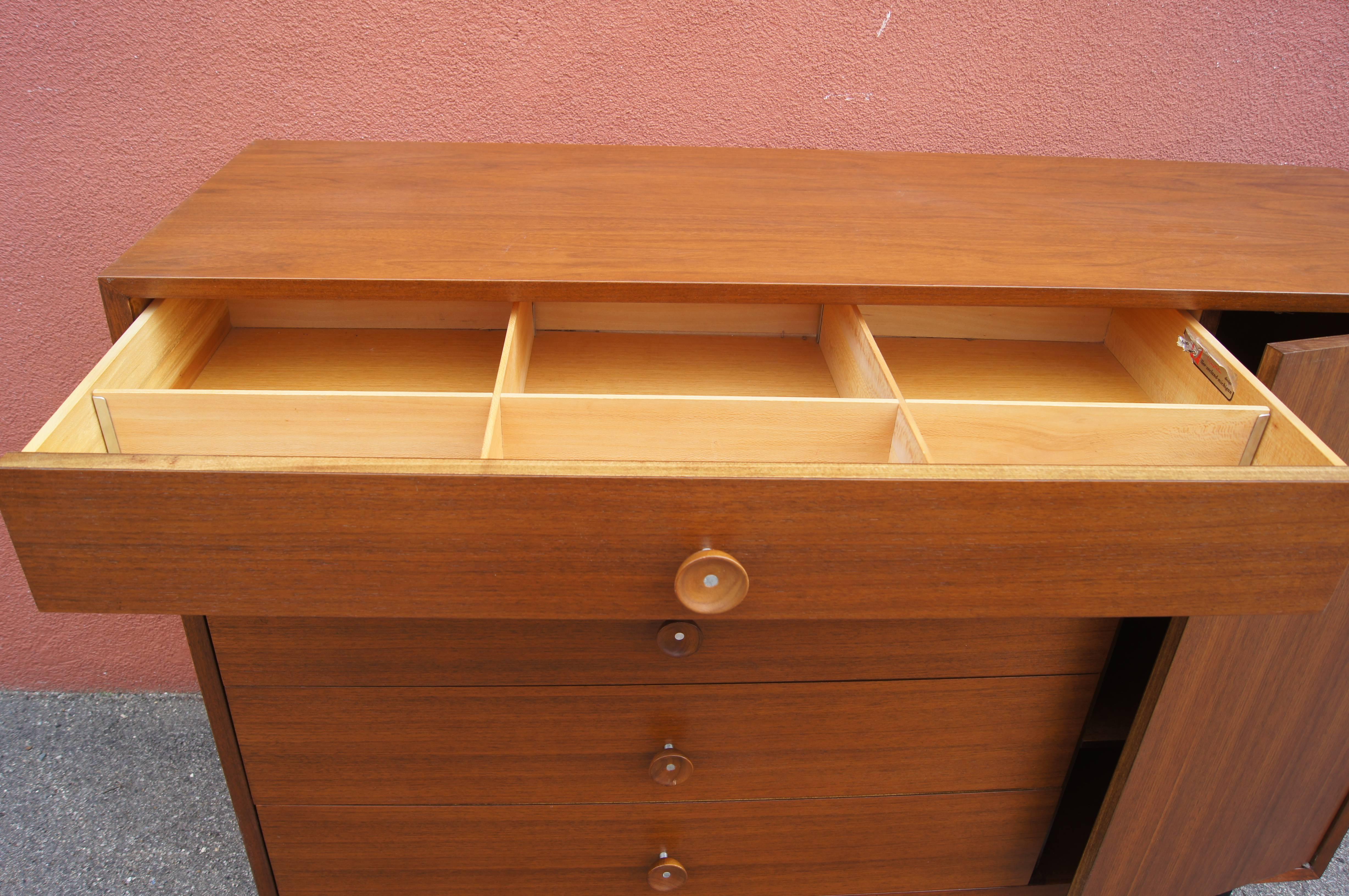 Walnut Dresser or Cabinet, Model 4935 by George Nelson for Herman Miller In Excellent Condition In Dorchester, MA