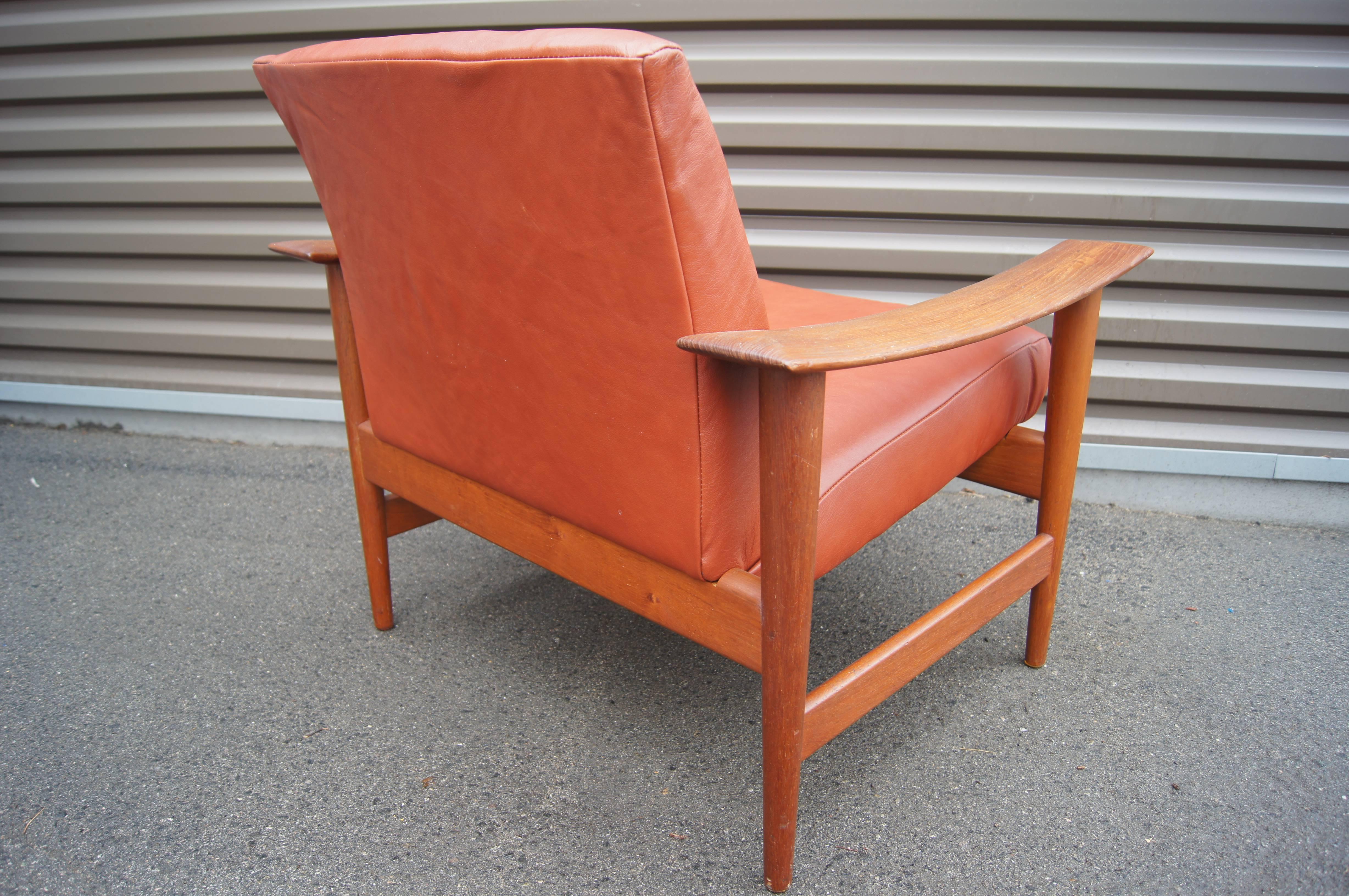20th Century Danish Modern Leather and Teak Lounge Chair in the Style of Illum Wikkelsø