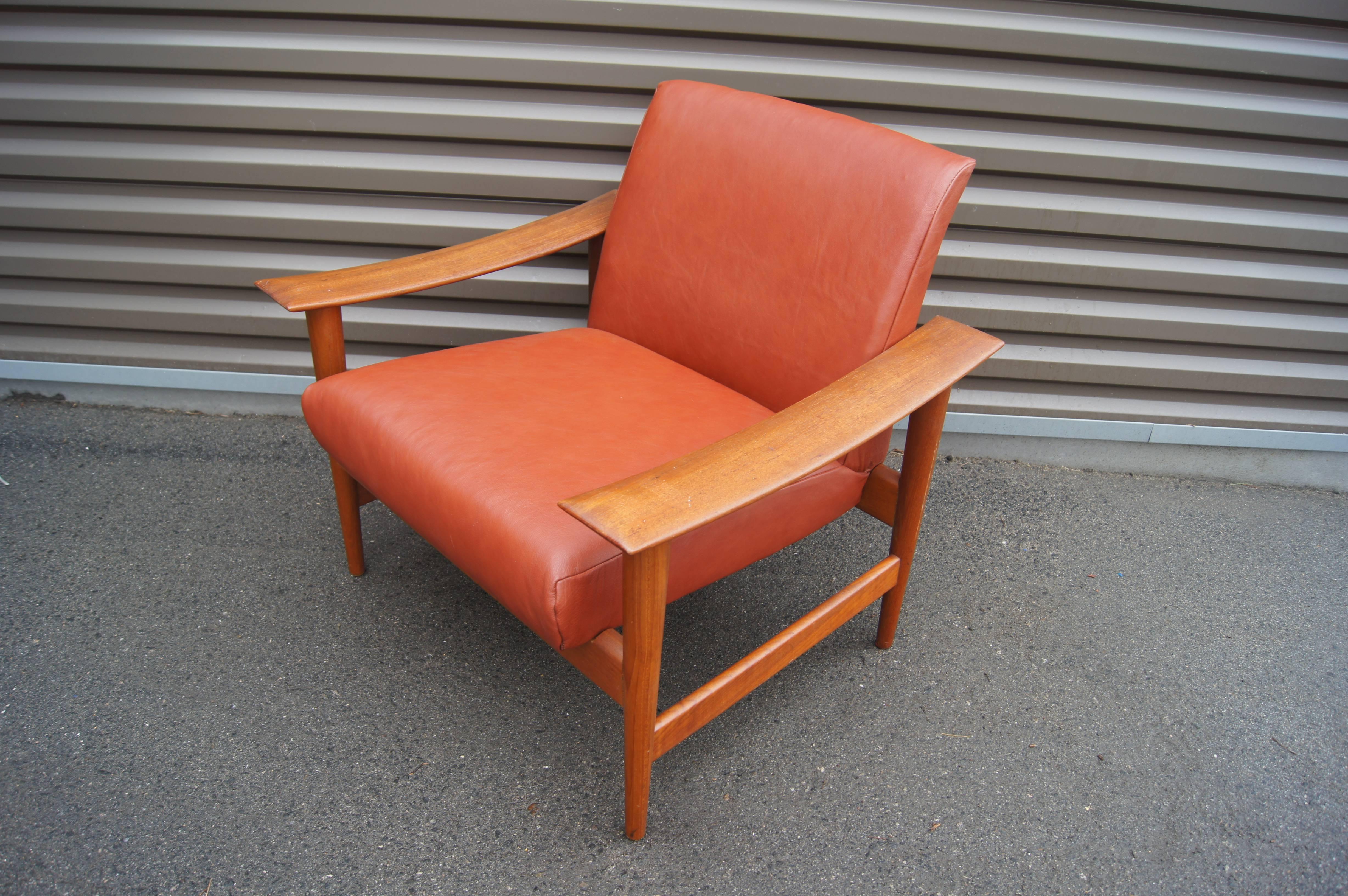 Danish Modern Leather and Teak Lounge Chair in the Style of Illum Wikkelsø 1