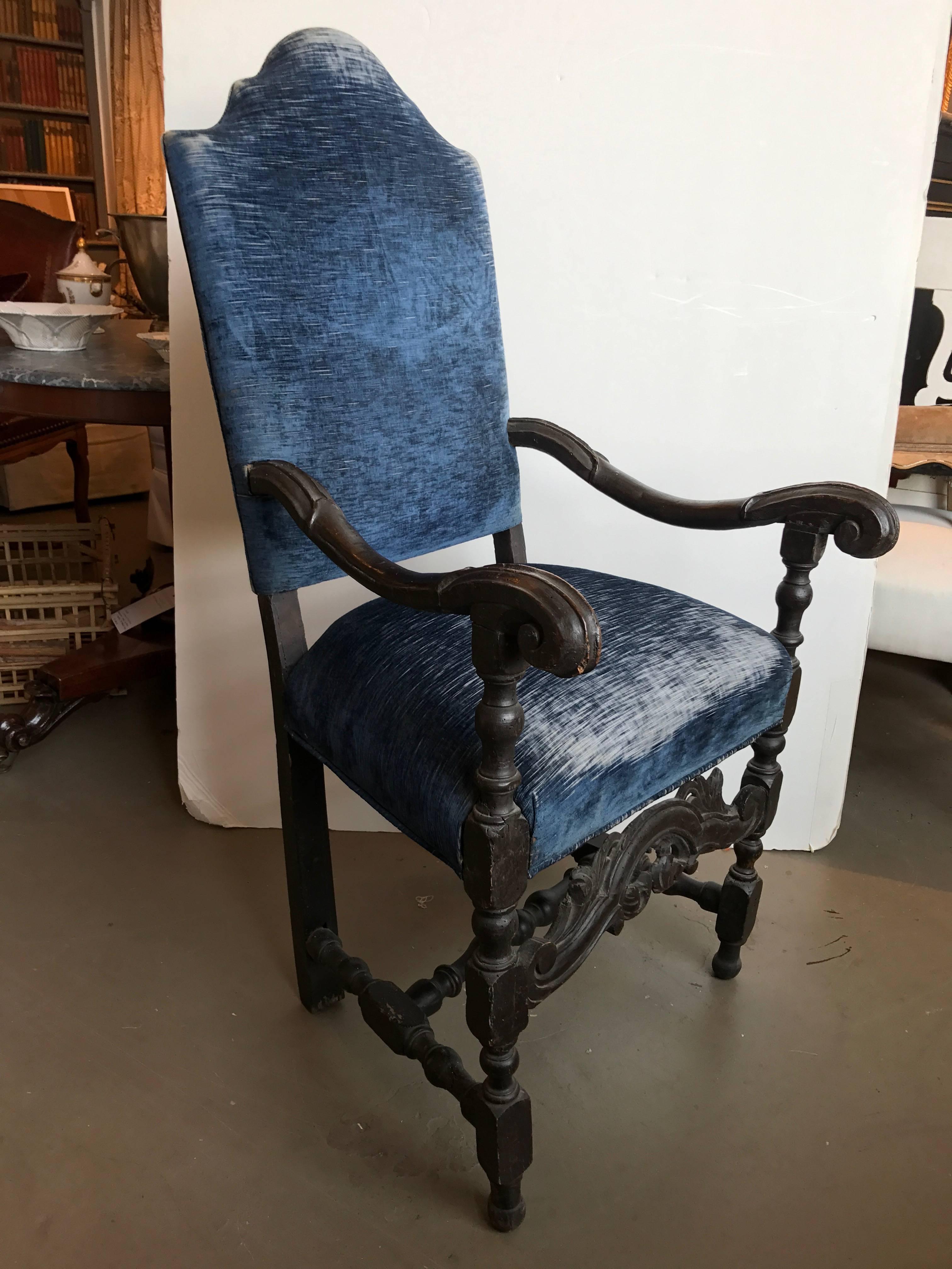 17th Century French Walnut Armchair In Excellent Condition In Boston, MA