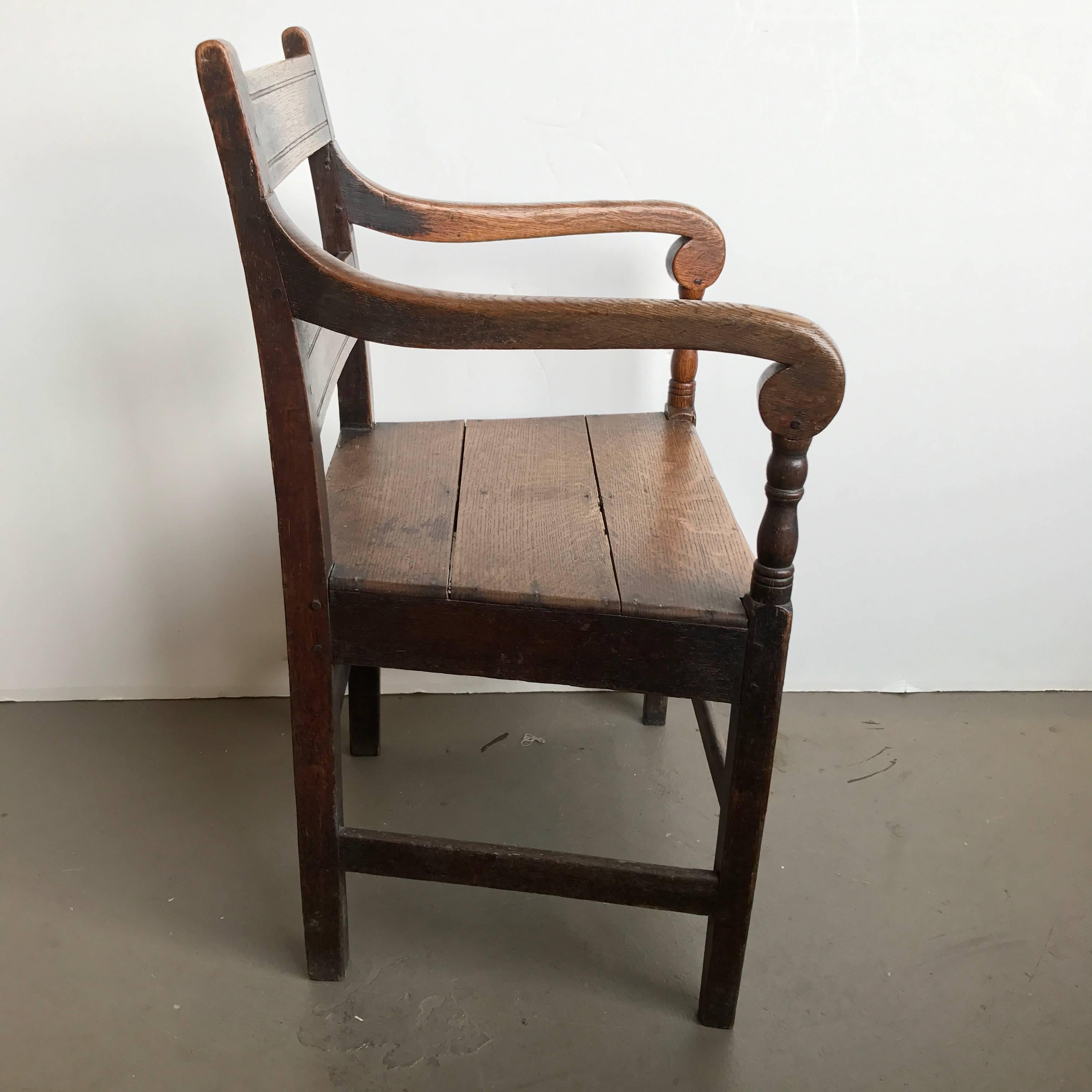 19th Century English Oak Armchair In Excellent Condition In Boston, MA