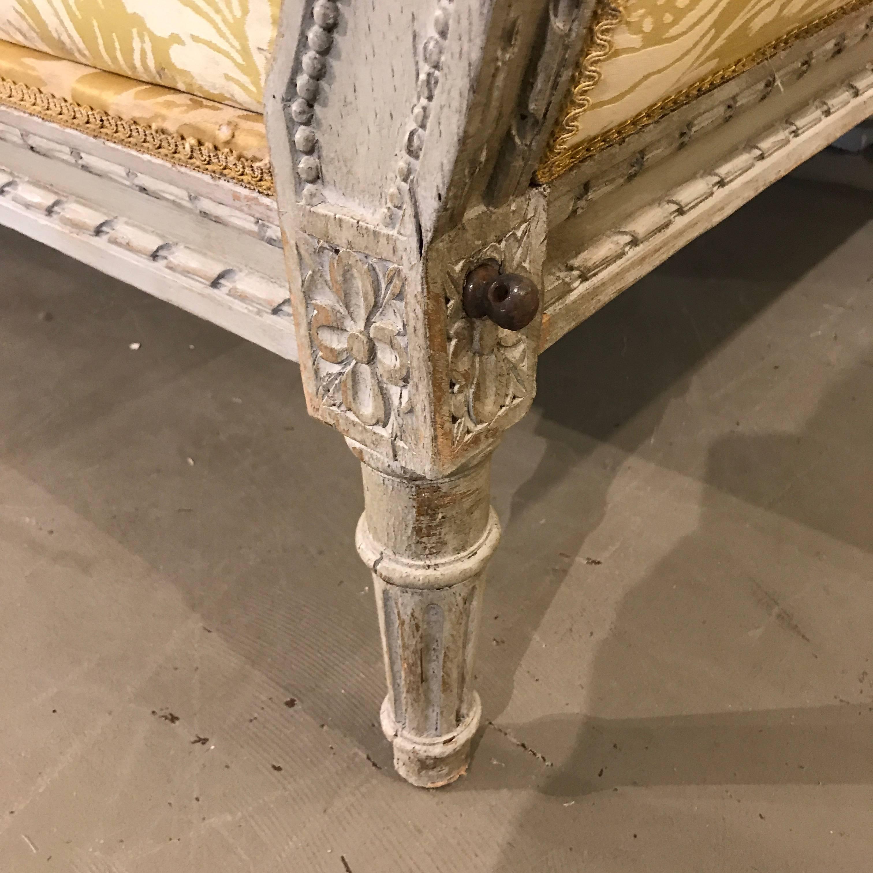 19th Century French Grey Painted Daybed 2