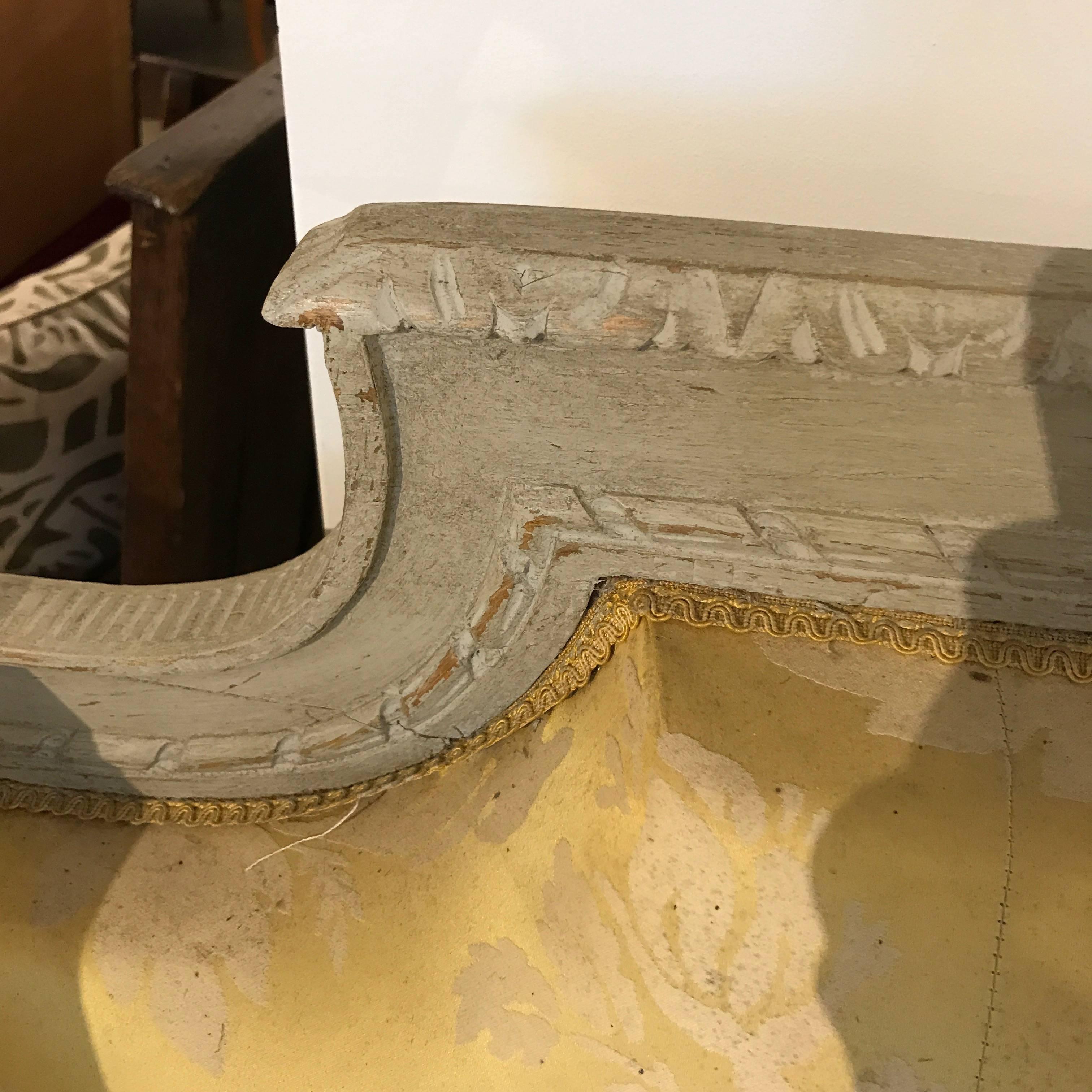 19th Century French Grey Painted Daybed 3