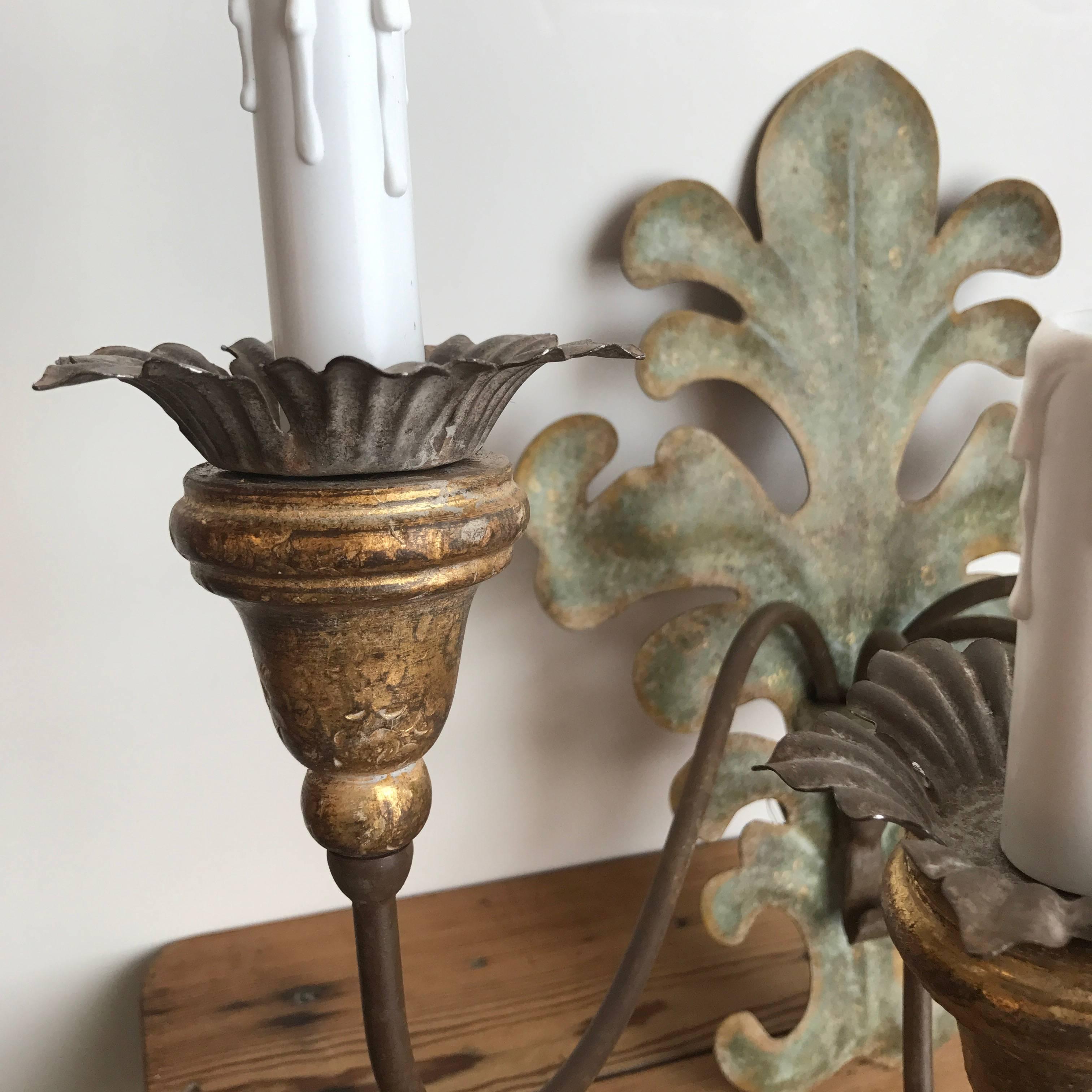 Pair of French 4-Arm Wood and Tole Sconces In Excellent Condition For Sale In Boston, MA