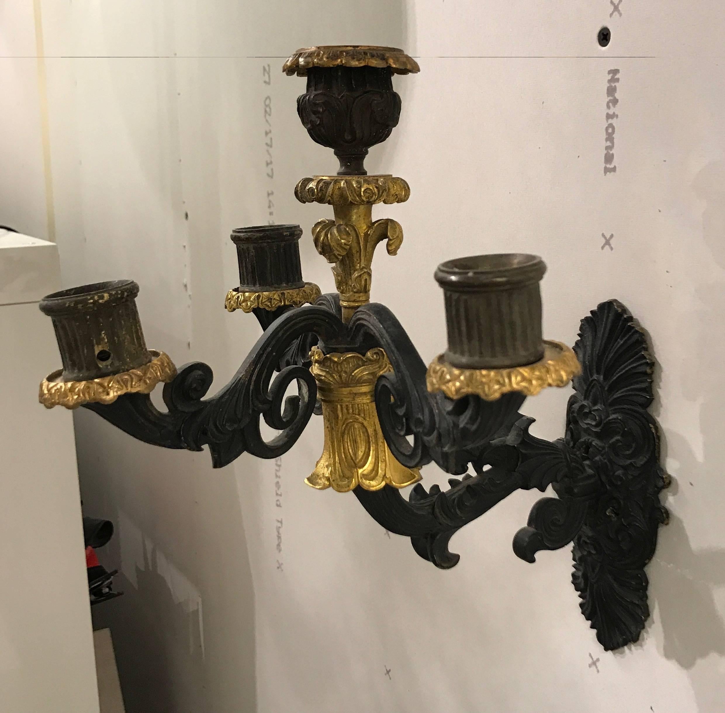 Pair of 19th Century Empire Bronze Sconces In Excellent Condition For Sale In Boston, MA