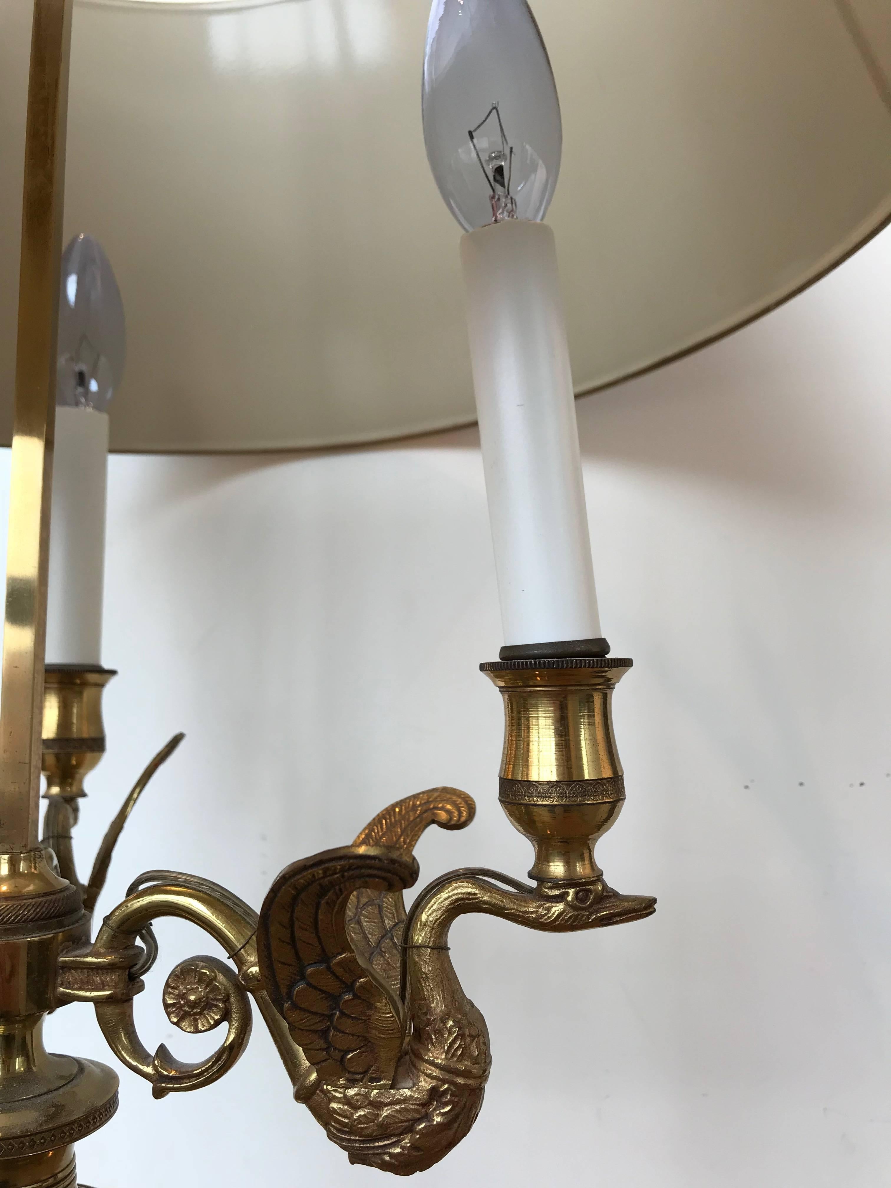 Green Metal Lamp with Brass Arms and Base For Sale 1