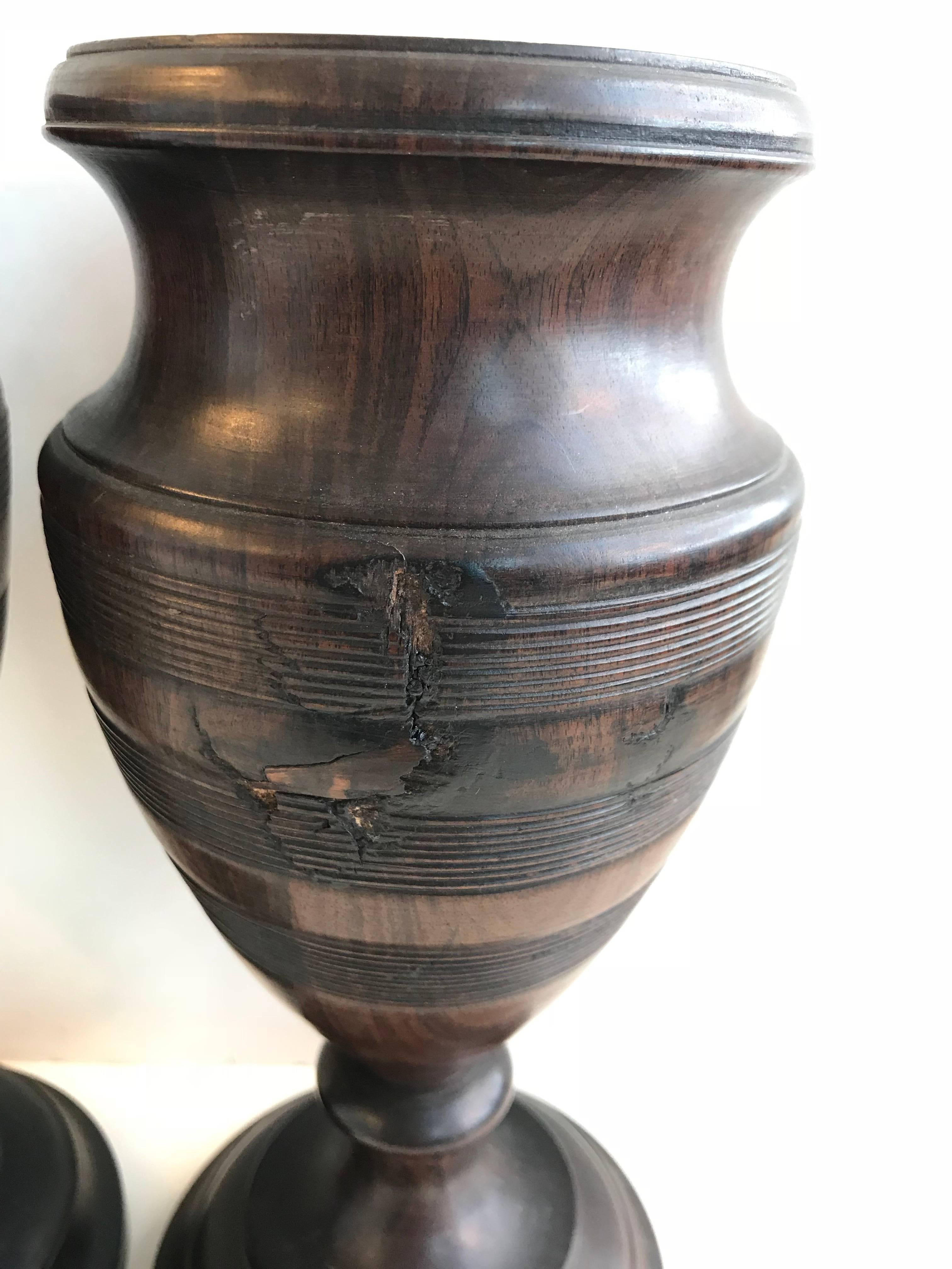 American 19th Century Pair of Turned Walnut Vases