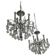 Set di due lampadari a 7 luci attribuiti a Sciolari, anni ’70