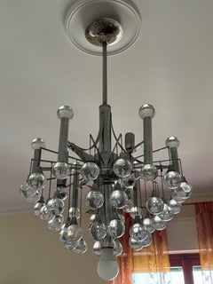 Set of two 7-light chandeliers attributed to Sciolari, 1970s