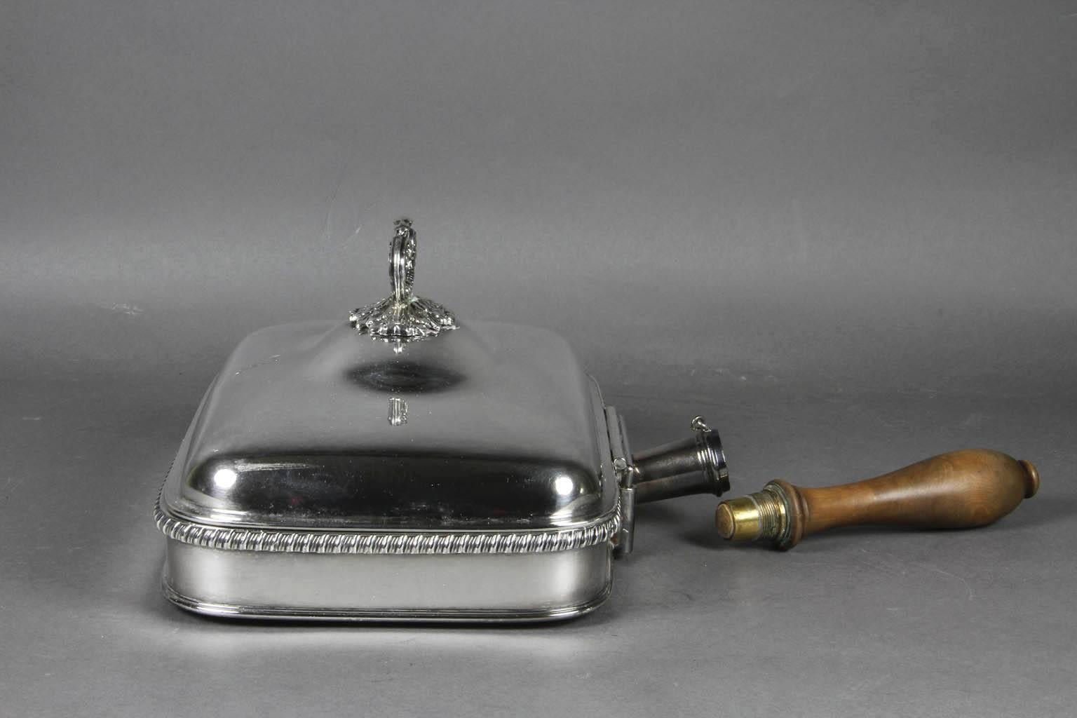 Regency Silver Plated Toasted Cheese Dish by Matthew Boulton In Good Condition For Sale In Essex, MA