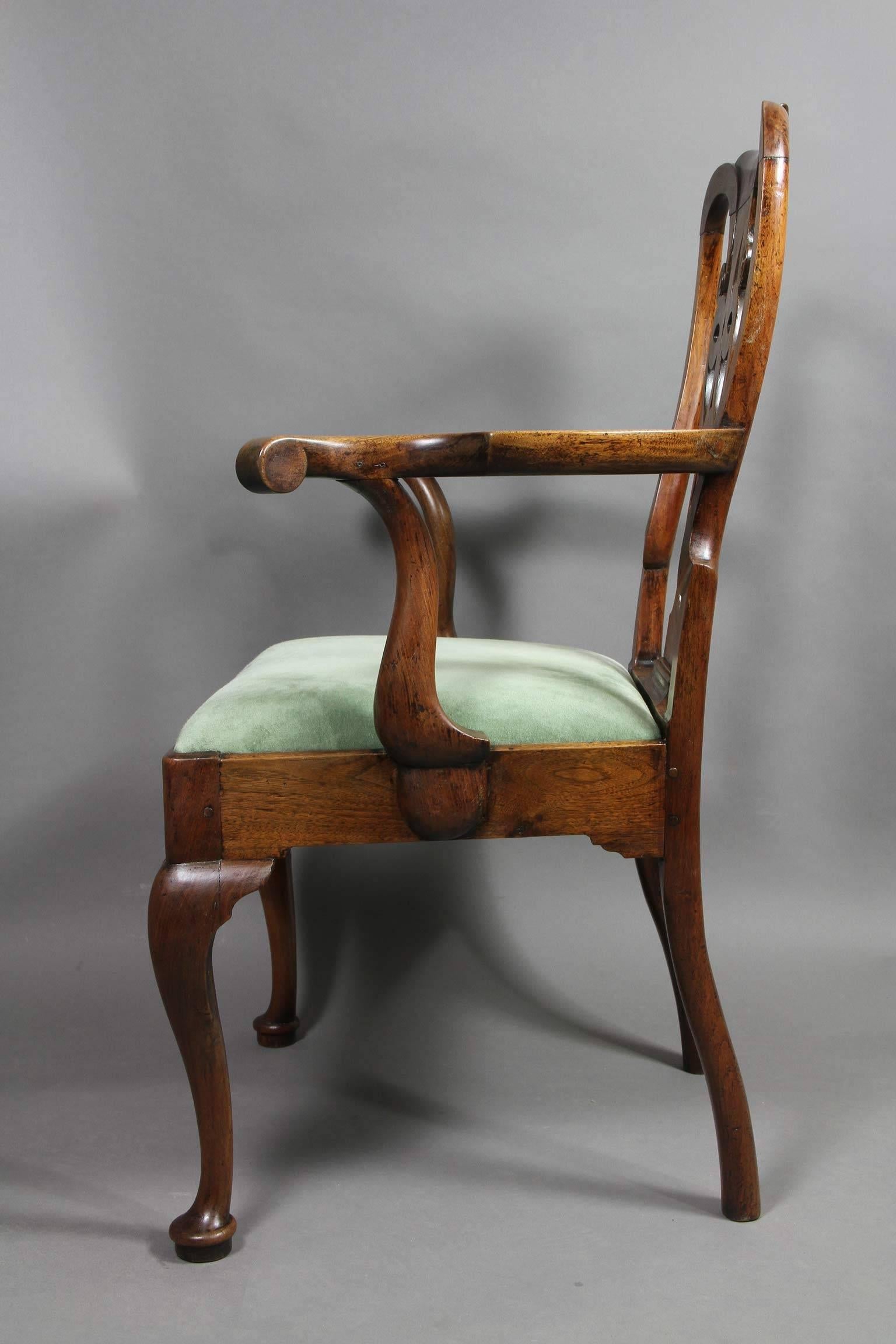 George II Walnut Armchair In Good Condition In Essex, MA