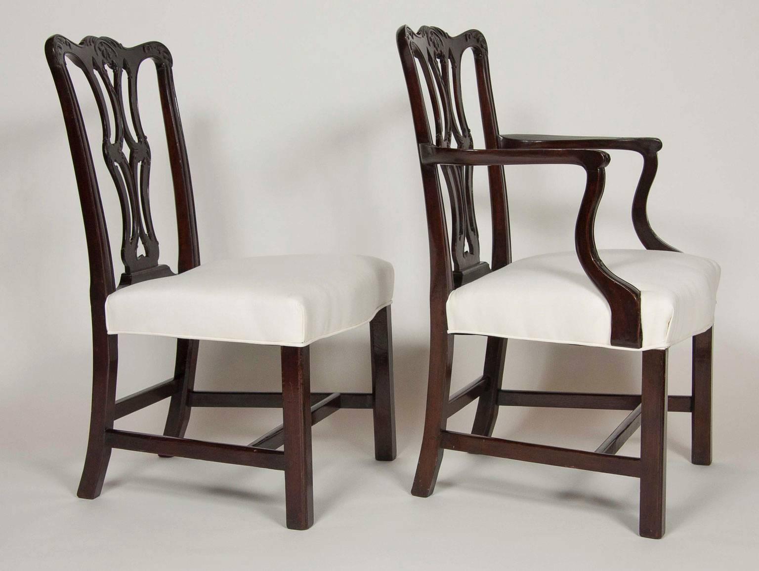 Set of Sixteen George III Style Mahogany Dining Chairs In Excellent Condition In Essex, MA