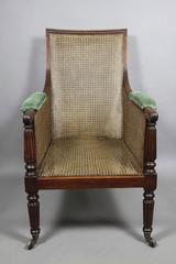 Chaise bergère cannelée en acajou Regency