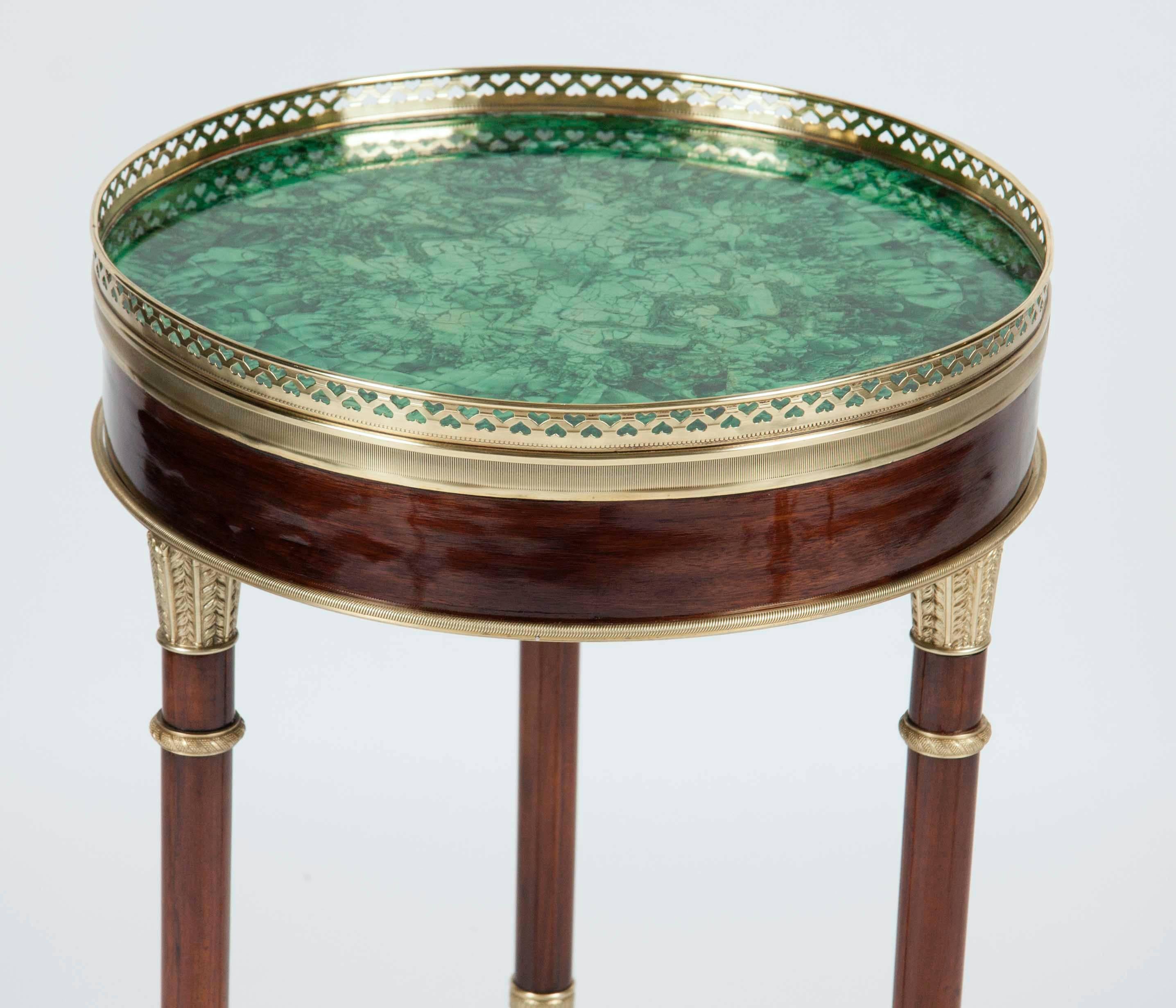 Russian Neoclassical Mahogany, Malachite and Ormolu-Mounted Gueridon In Good Condition In Essex, MA