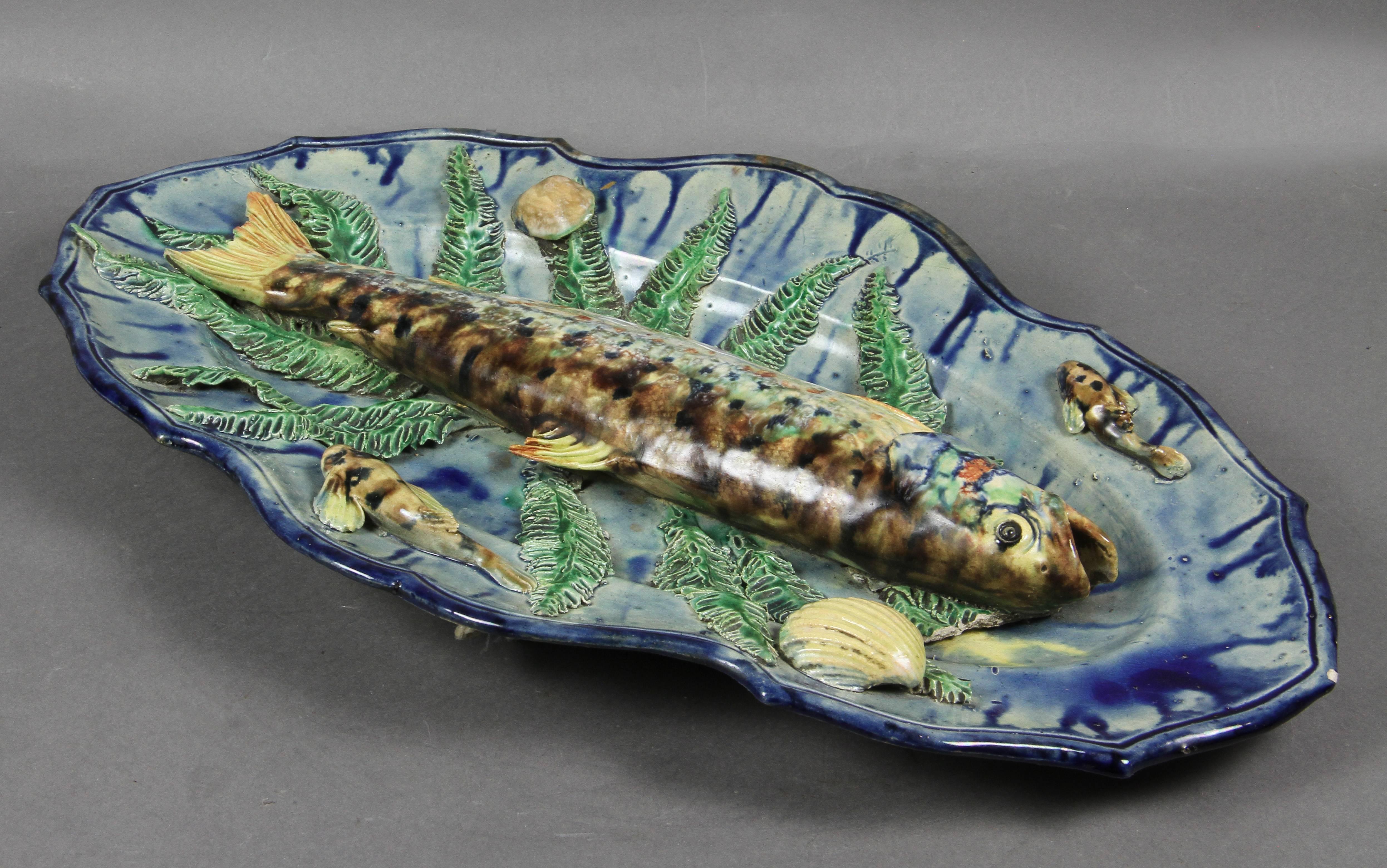 Palissy Ware Fish Platter In Good Condition In Essex, MA