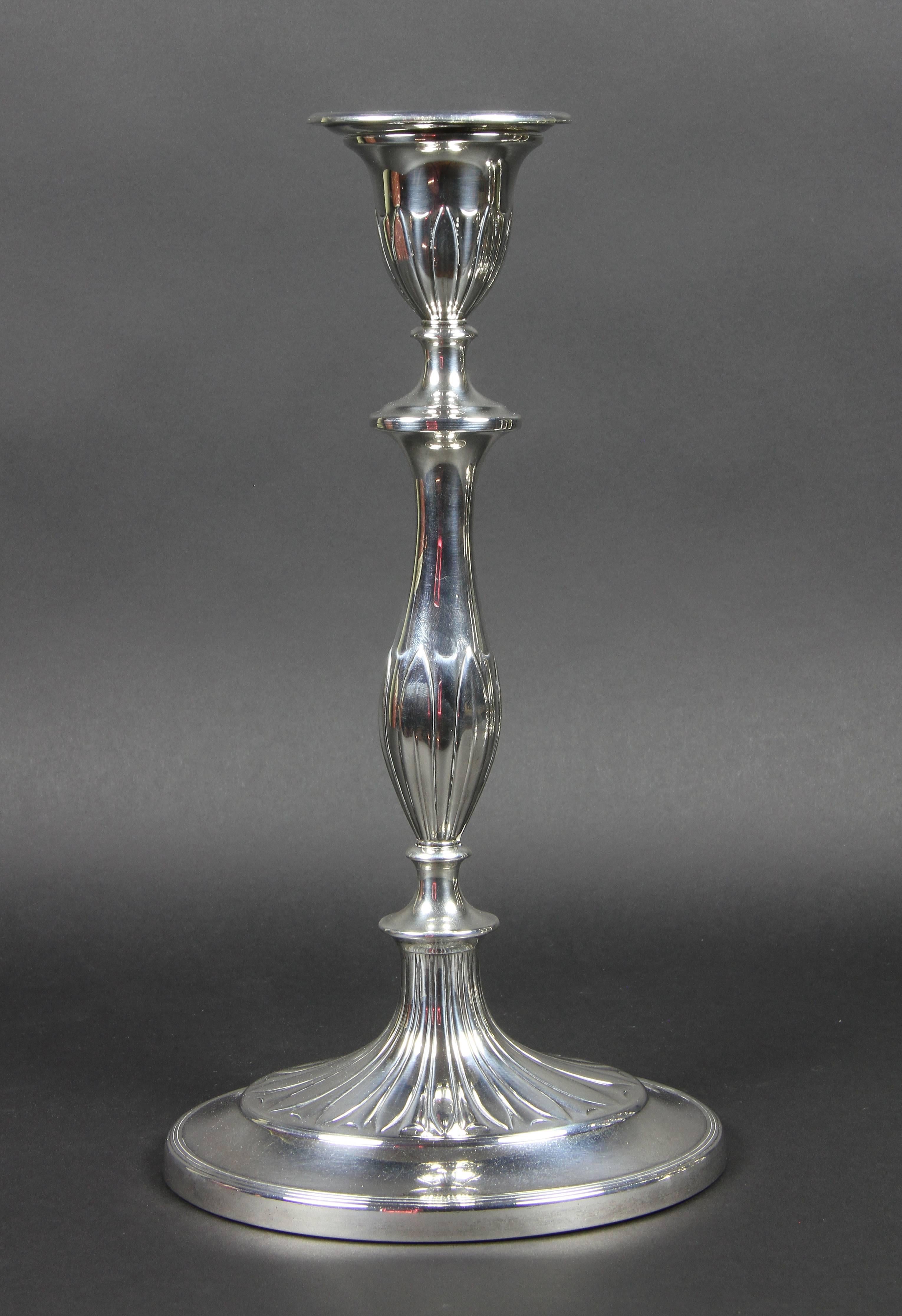 Set of Four George III Sterling Candlesticks In Good Condition In Essex, MA