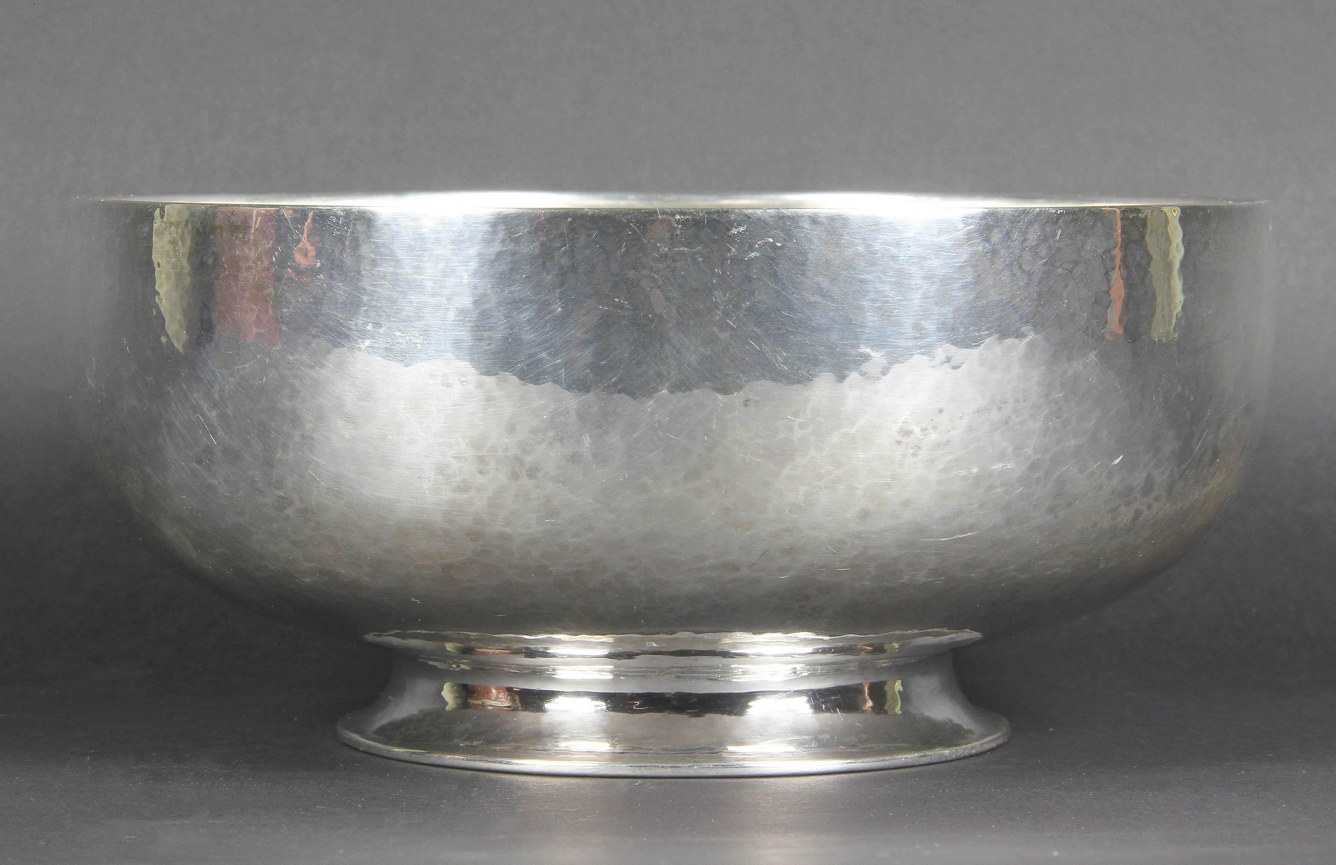 Arts and Crafts Sterling Bowl by Clemens Friedell, Pasadena In Good Condition In Essex, MA
