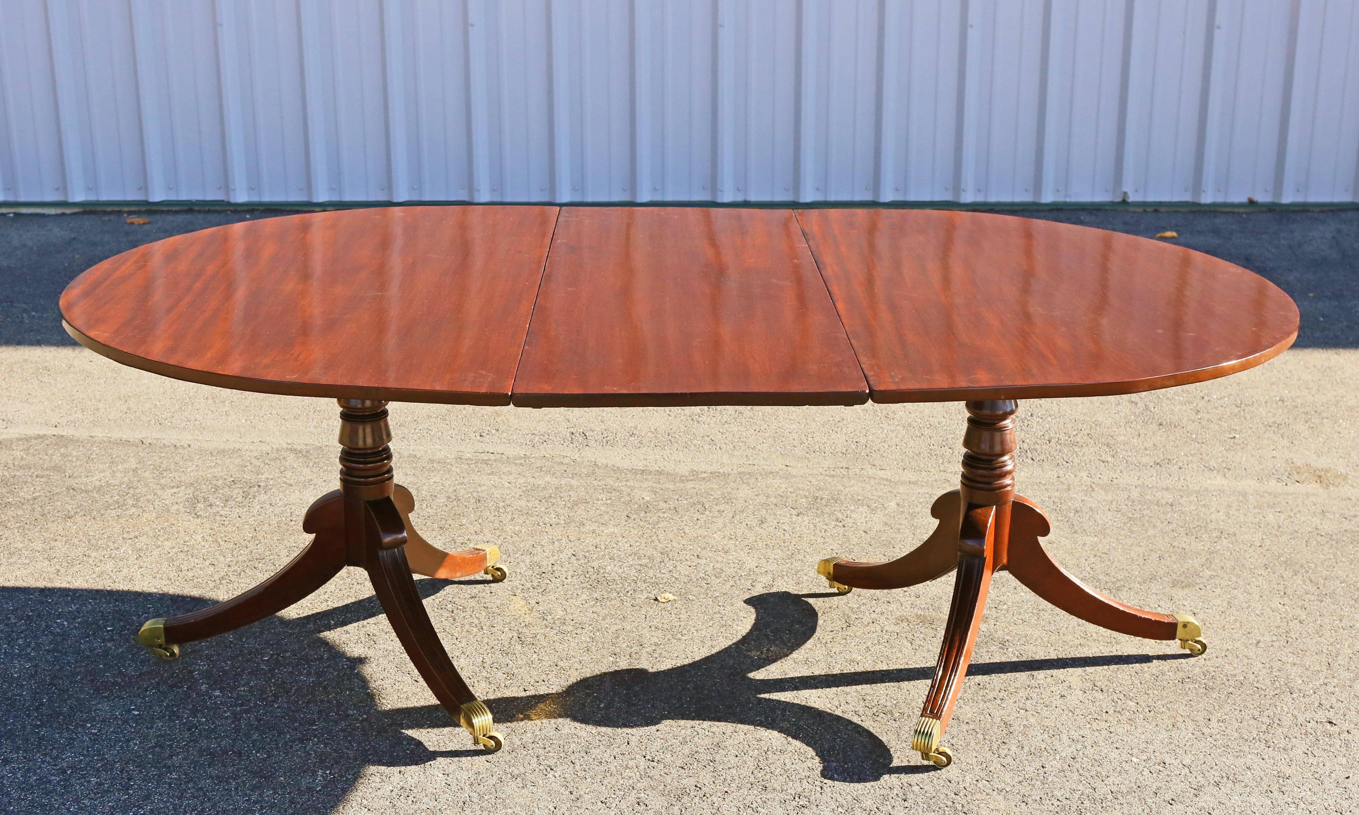 Small Regency Two-Pedestal Mahogany Dining Table In Good Condition In Essex, MA
