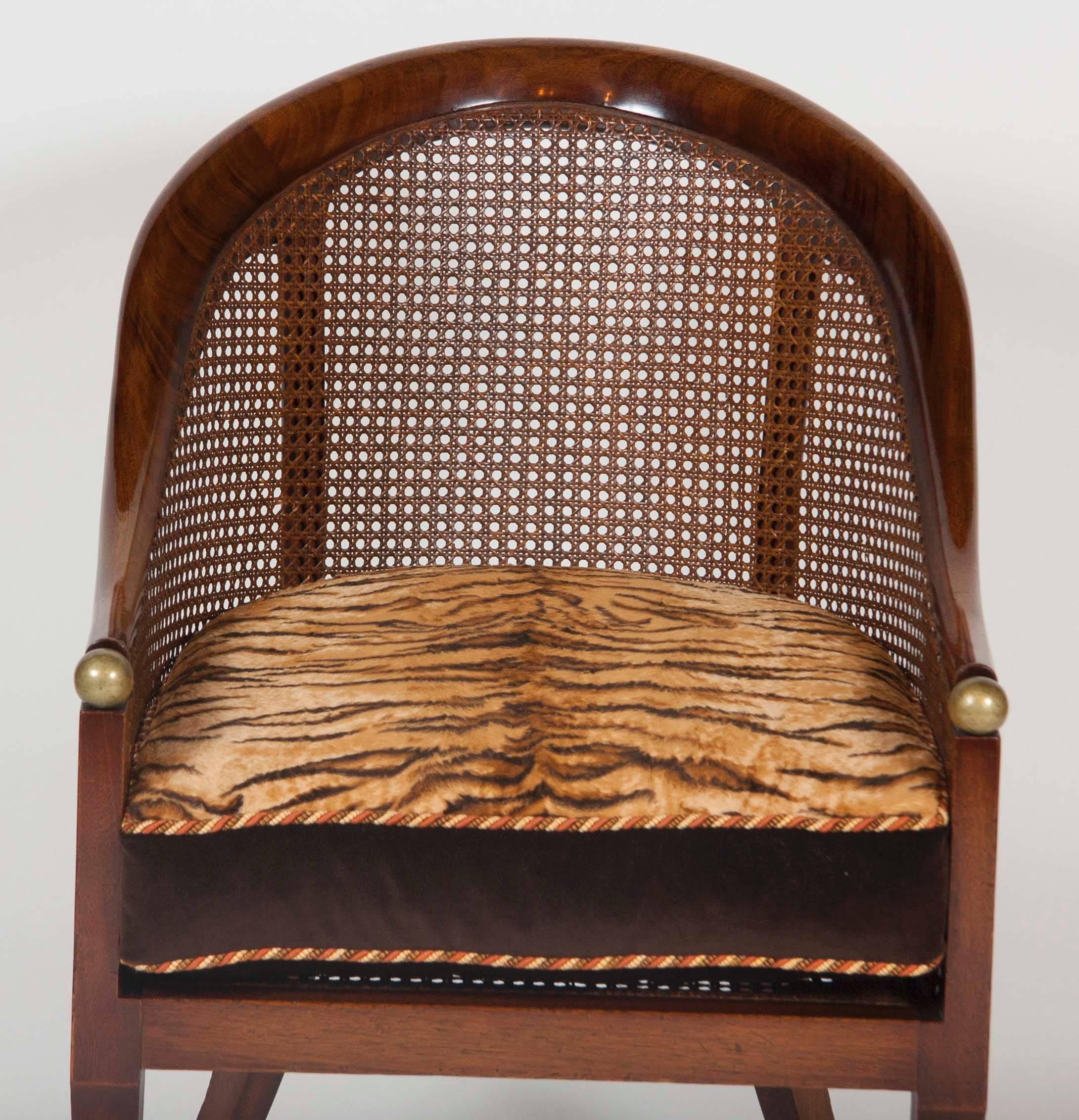 Pair of Regency Style Mahogany Tub Chairs 3