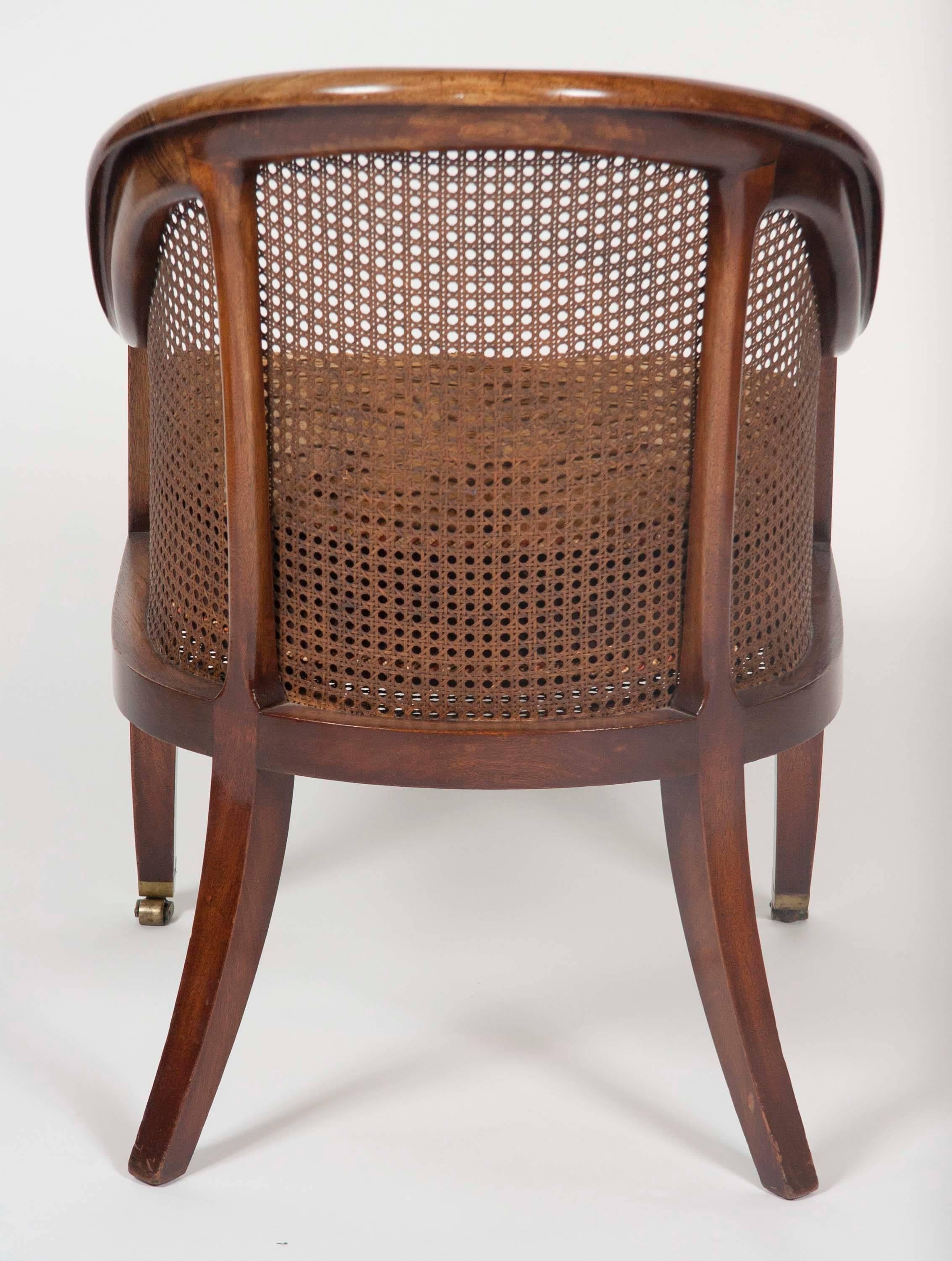Early 19th Century Pair of Regency Style Mahogany Tub Chairs