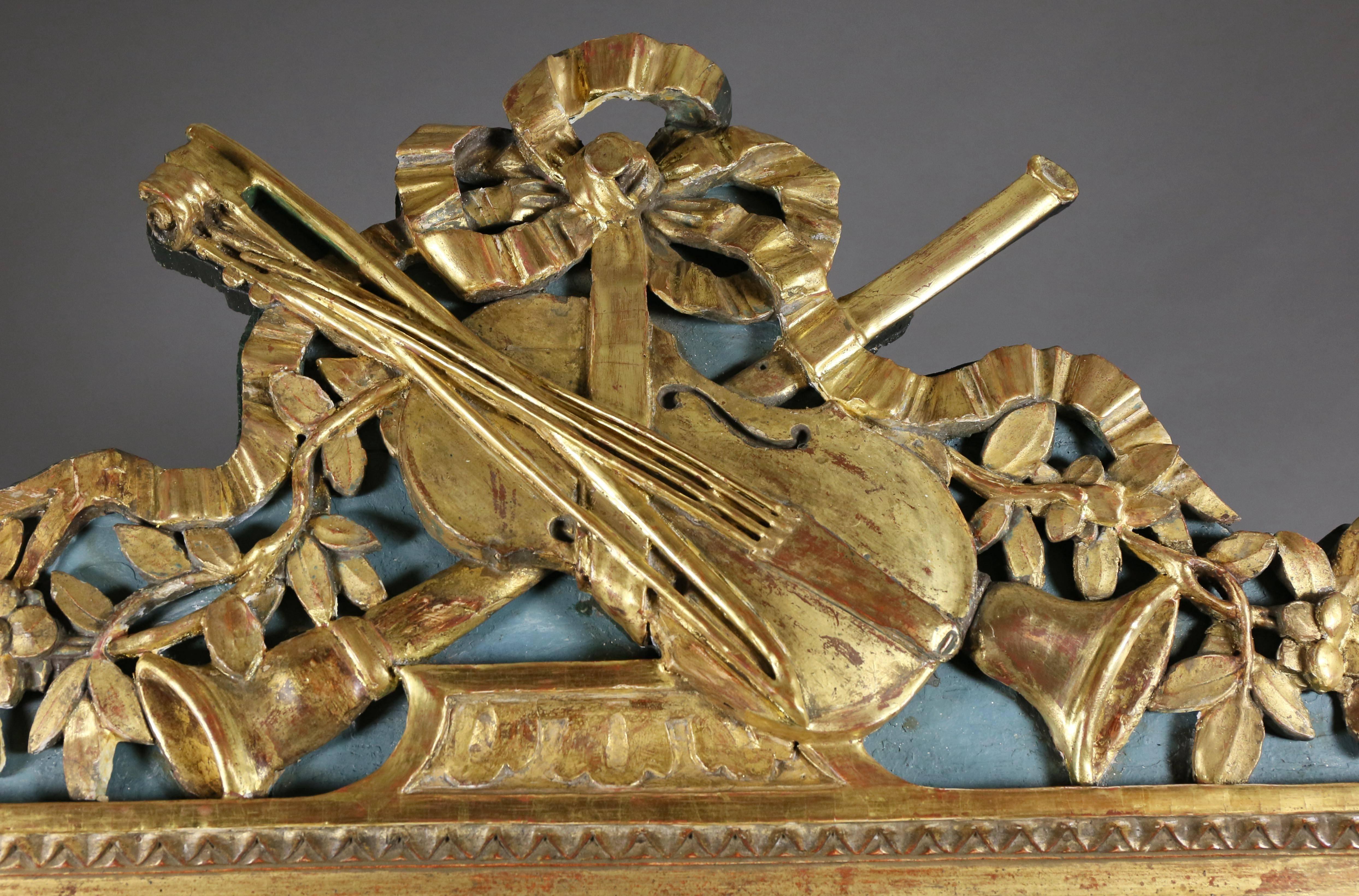 Louis XVI Giltwood and Painted Wall Mirror with Musical Trophy Decoration In Good Condition In Essex, MA