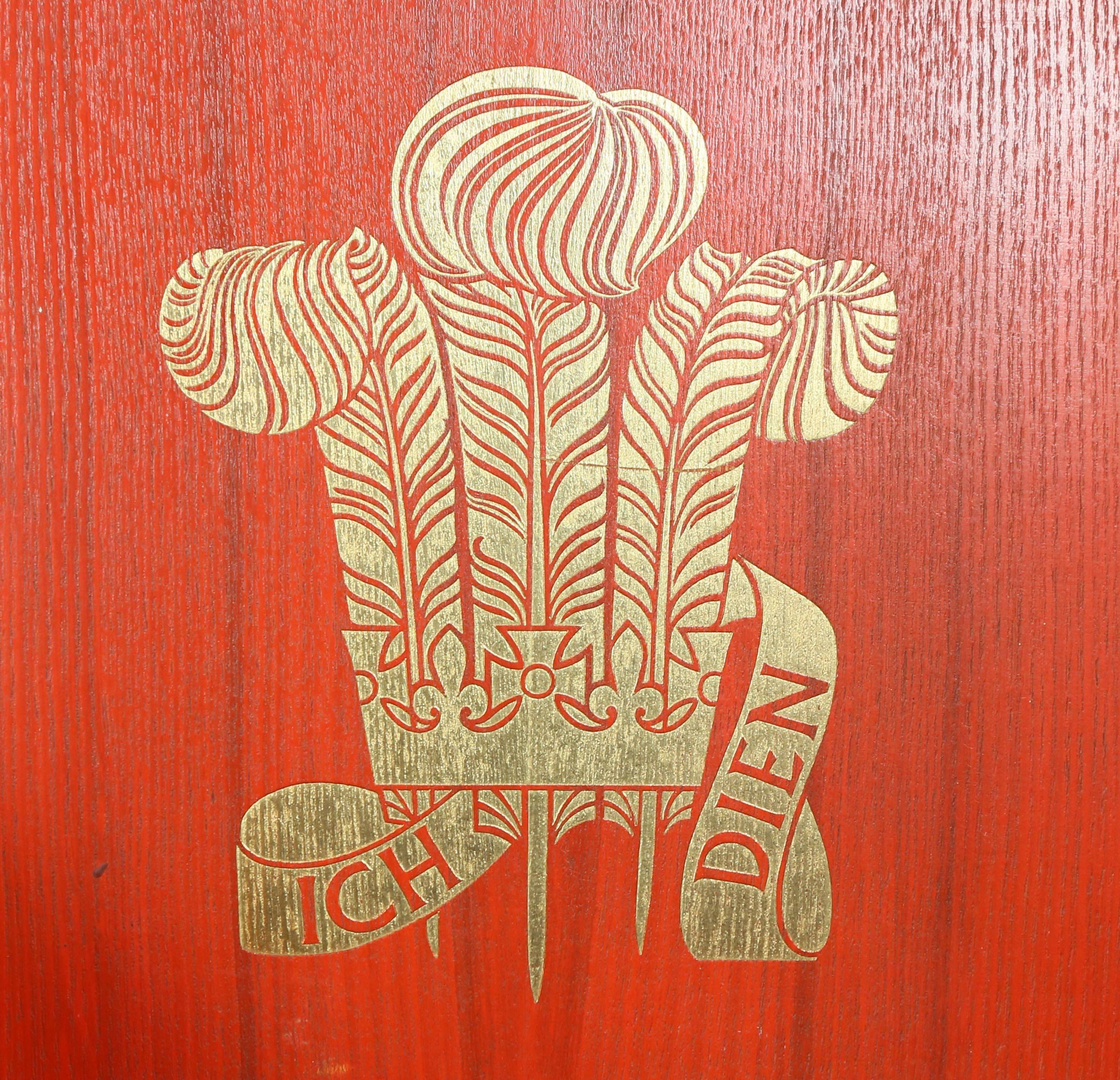 Prince of Wales Red Painted Investiture Chair For Sale at 1stDibs