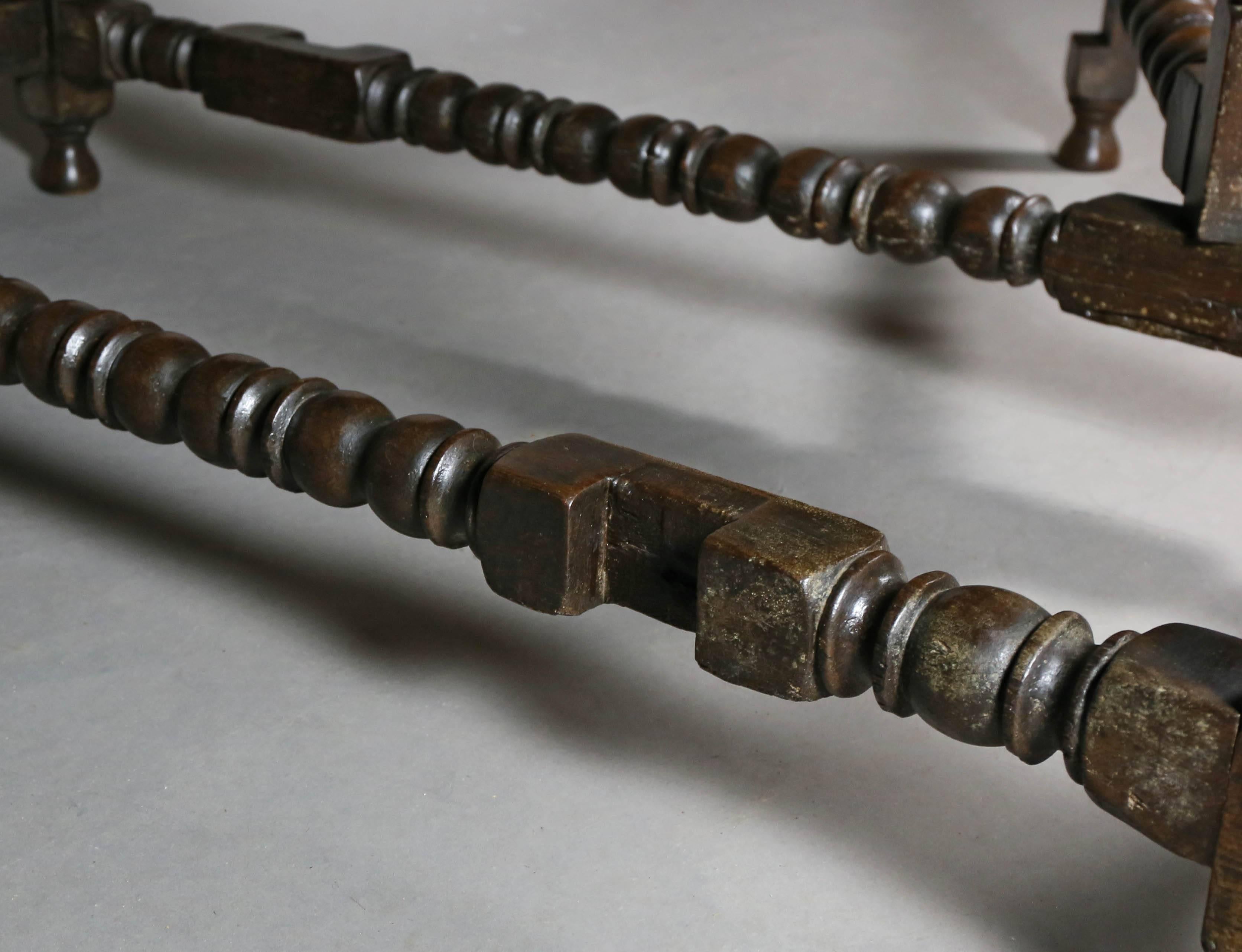 Late 17th Century Large Jacobean Oak Gateleg Table