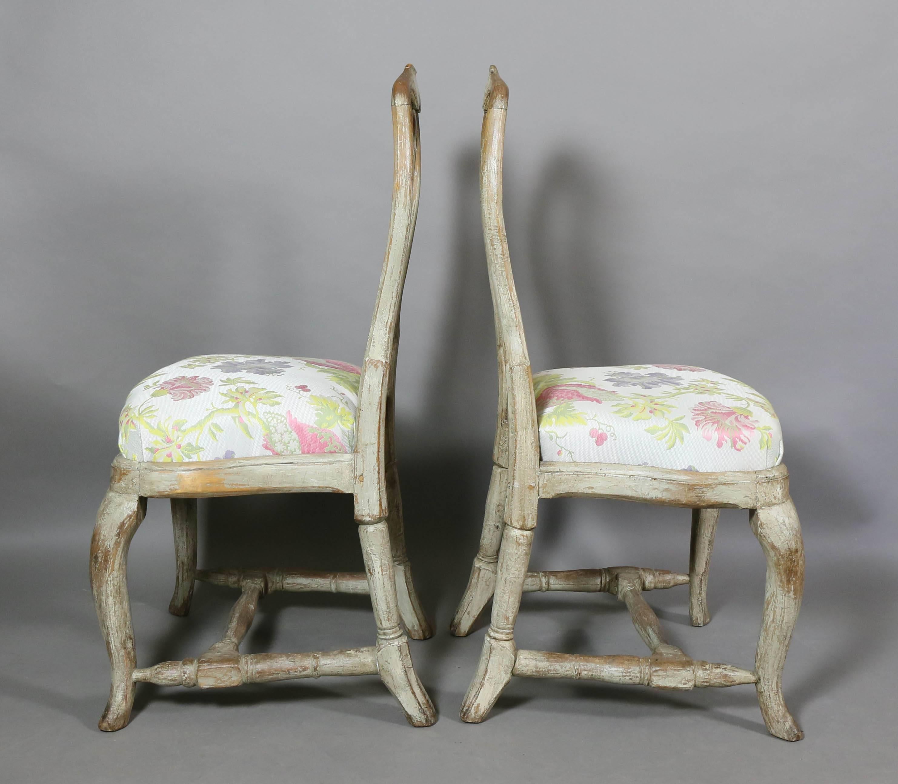 Mid-18th Century Set of Four Swedish Rococo Painted Dining Chairs