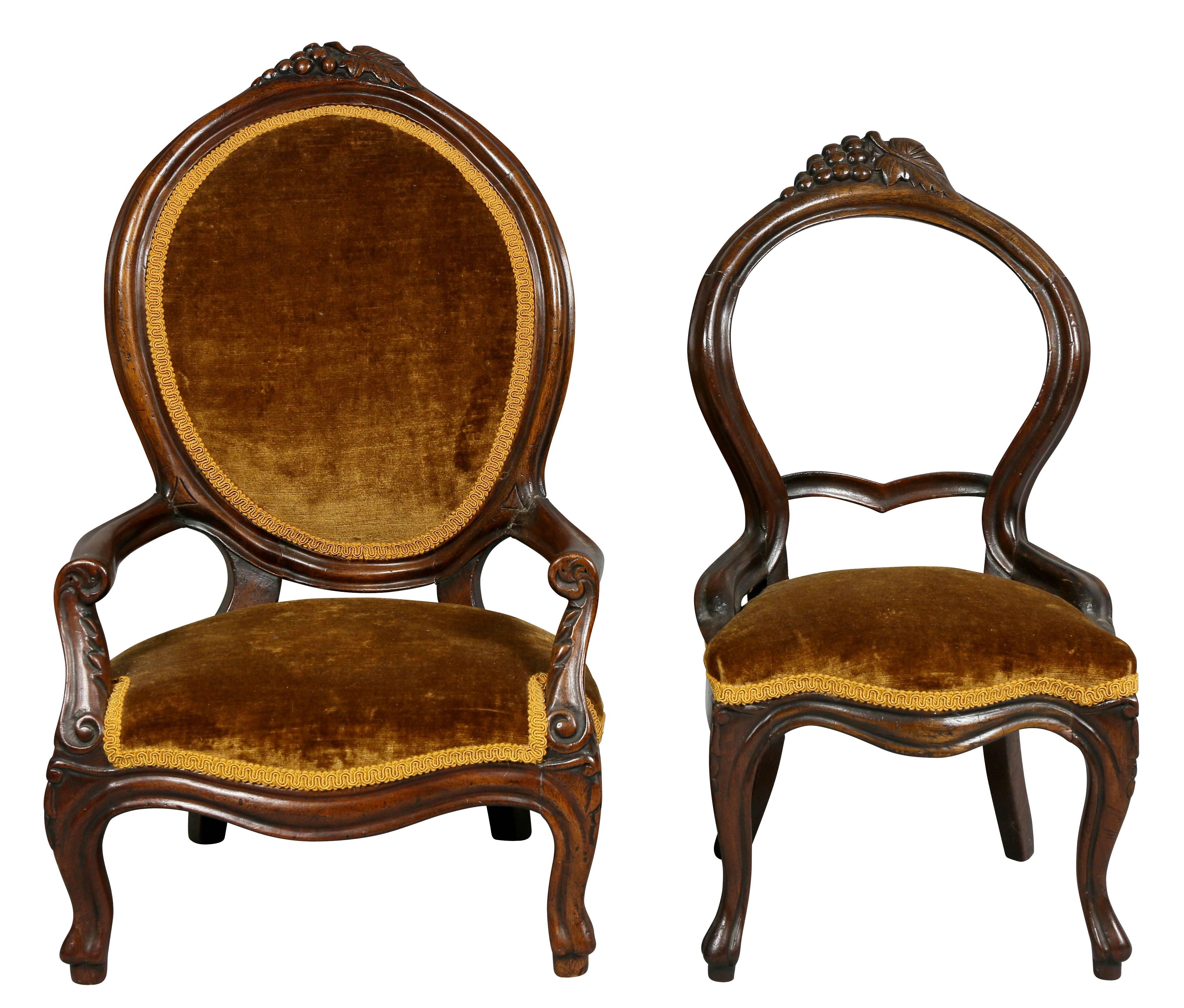 Unusual Suite of American Victorian Walnut Miniature Seating Furniture 1