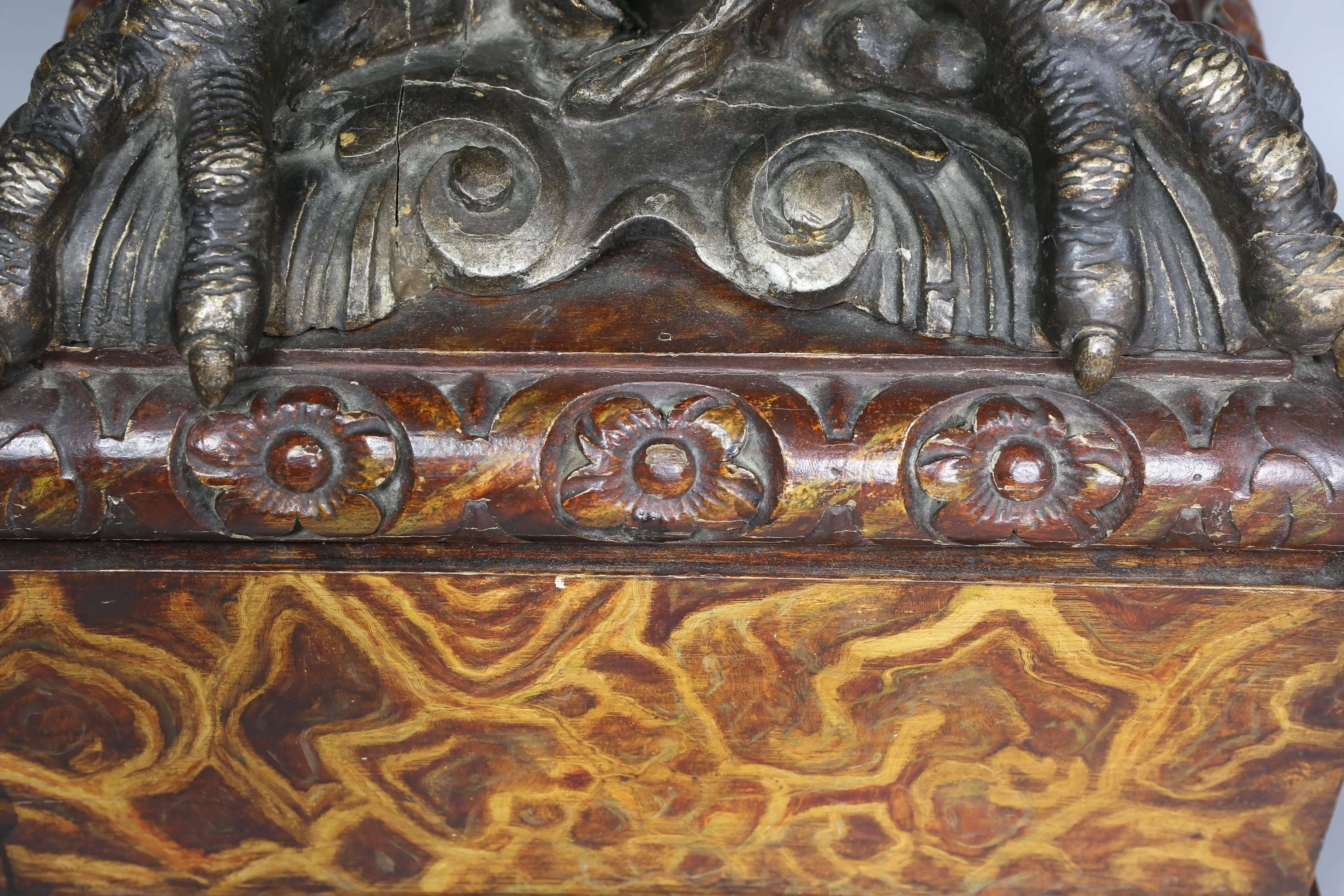 XIXe siècle Paire de consoles en bois doré et marbre gris en forme d'aigle de style George II en vente