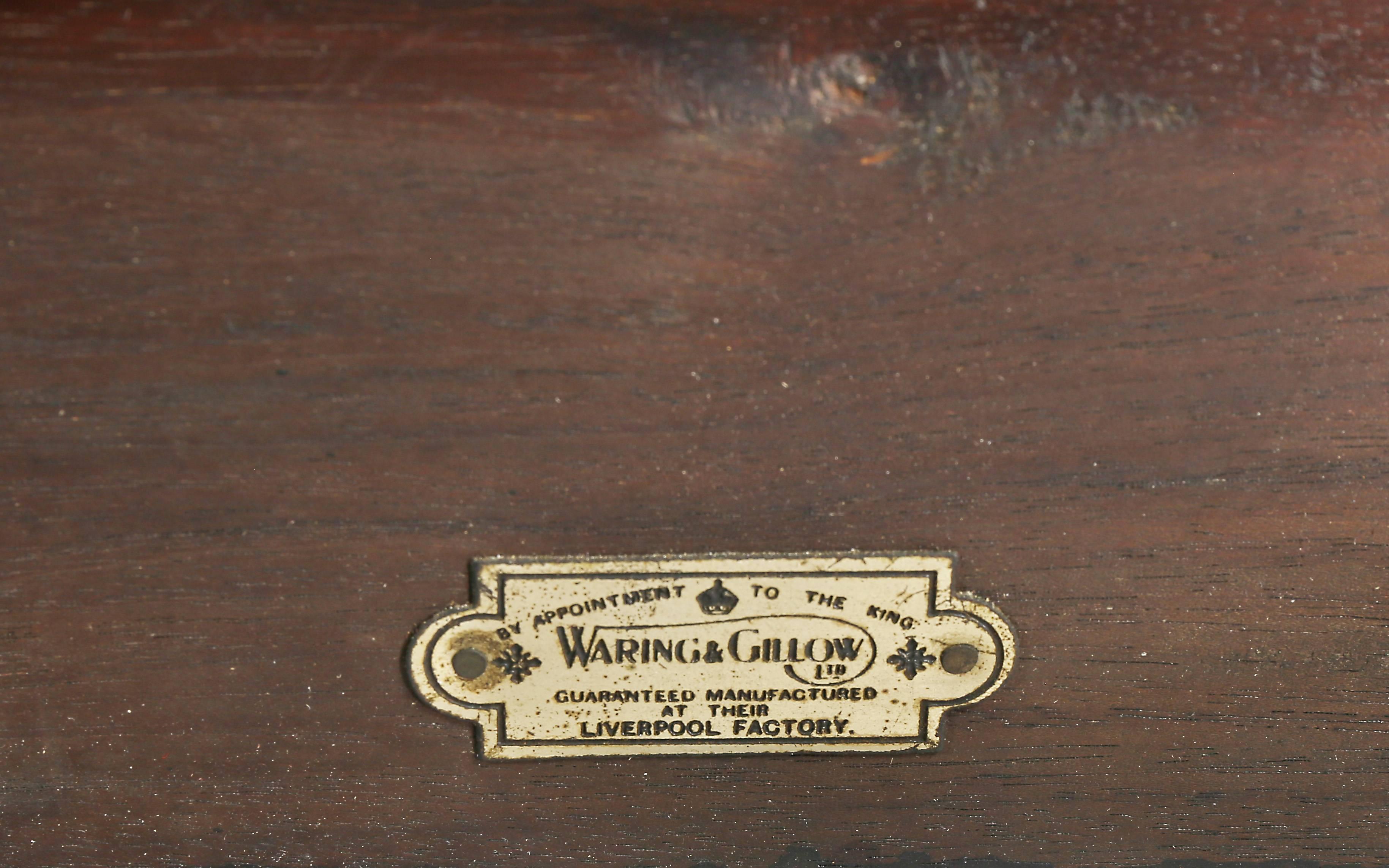 Set di otto sedie da pranzo in mogano Waring & Gillow in stile Giorgio III in vendita 1
