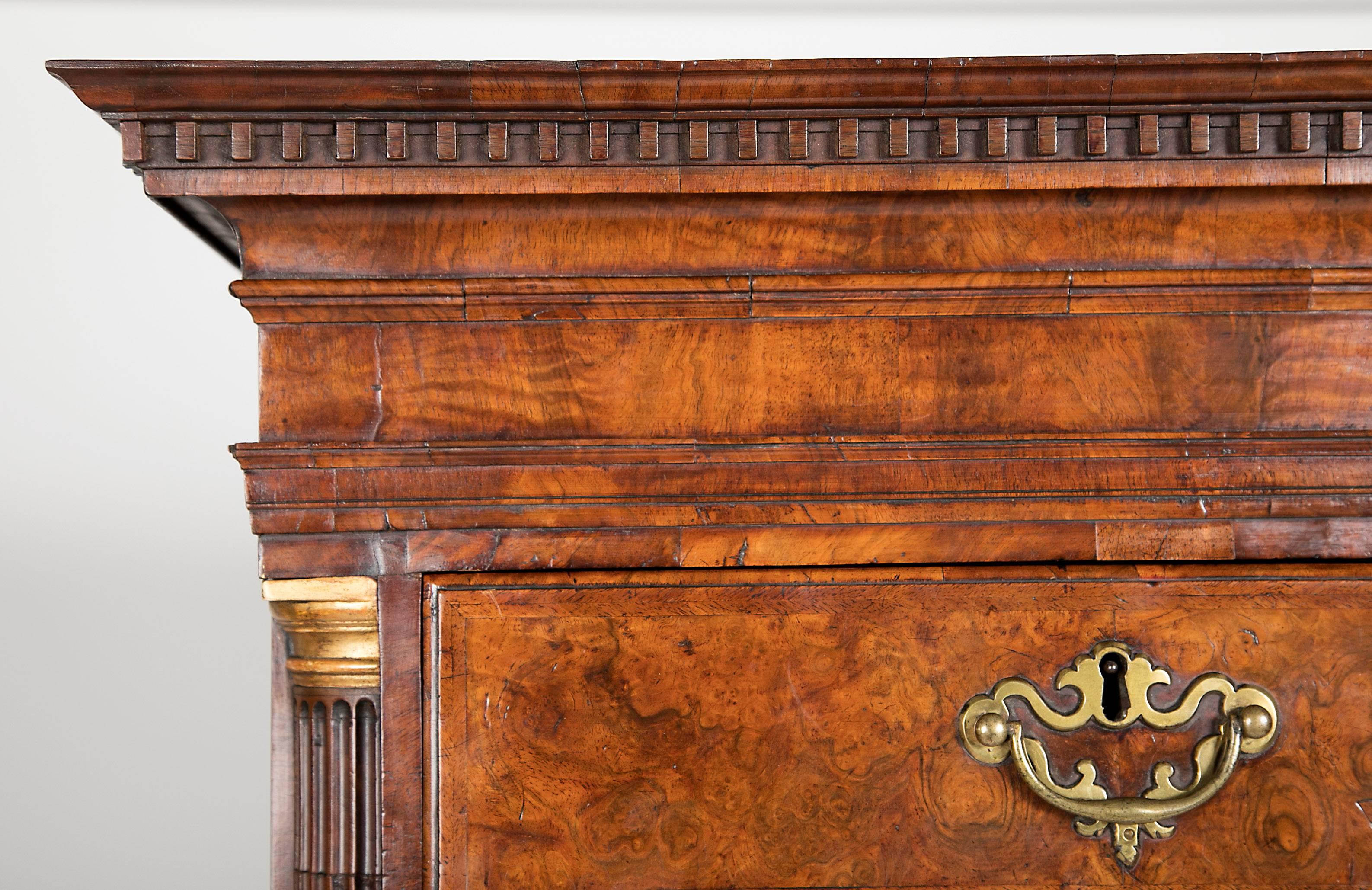 Fine George II Walnut Chest on Chest In Excellent Condition In Essex, MA