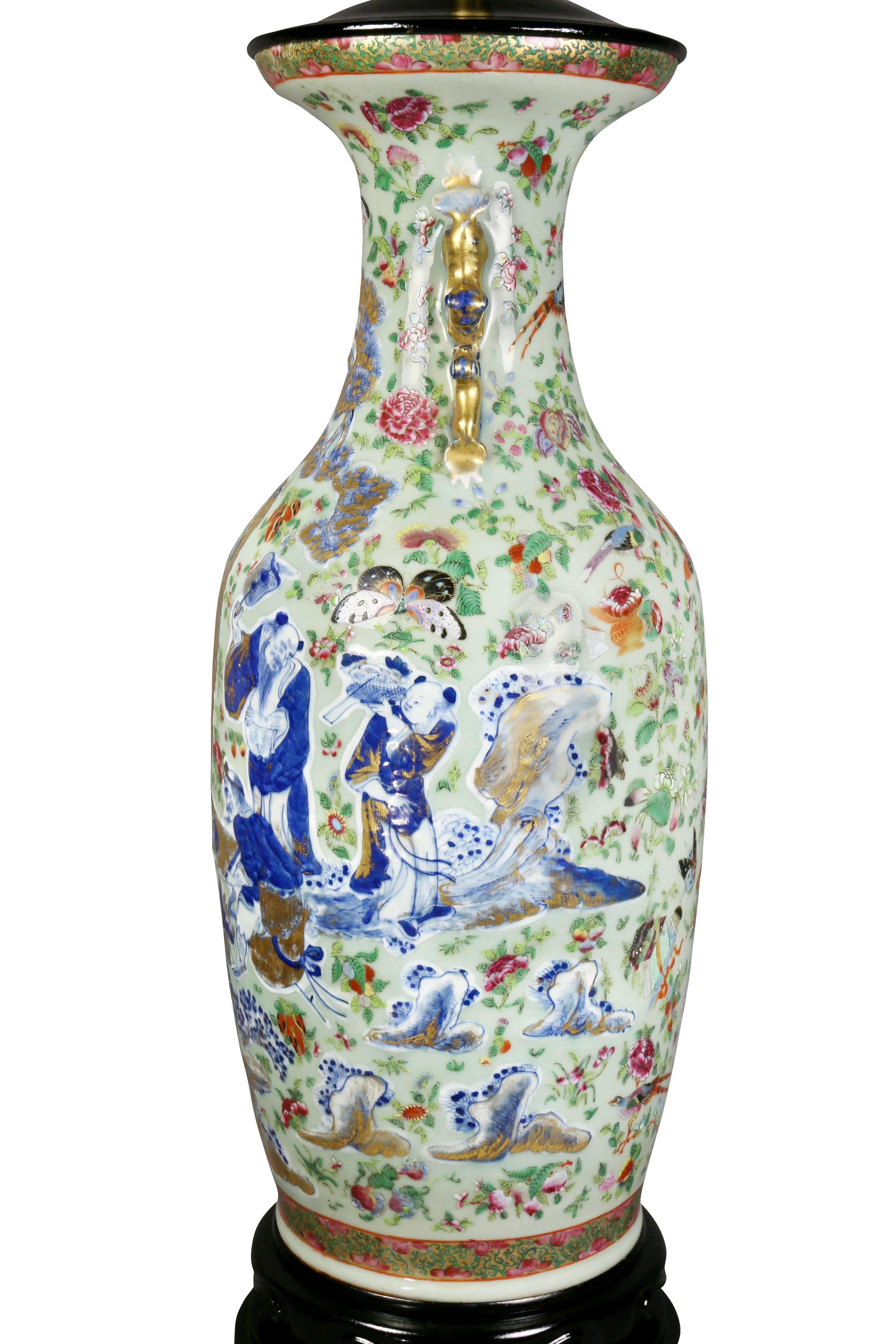 Large Chinese Export Vase Mounted as a Lamp 2