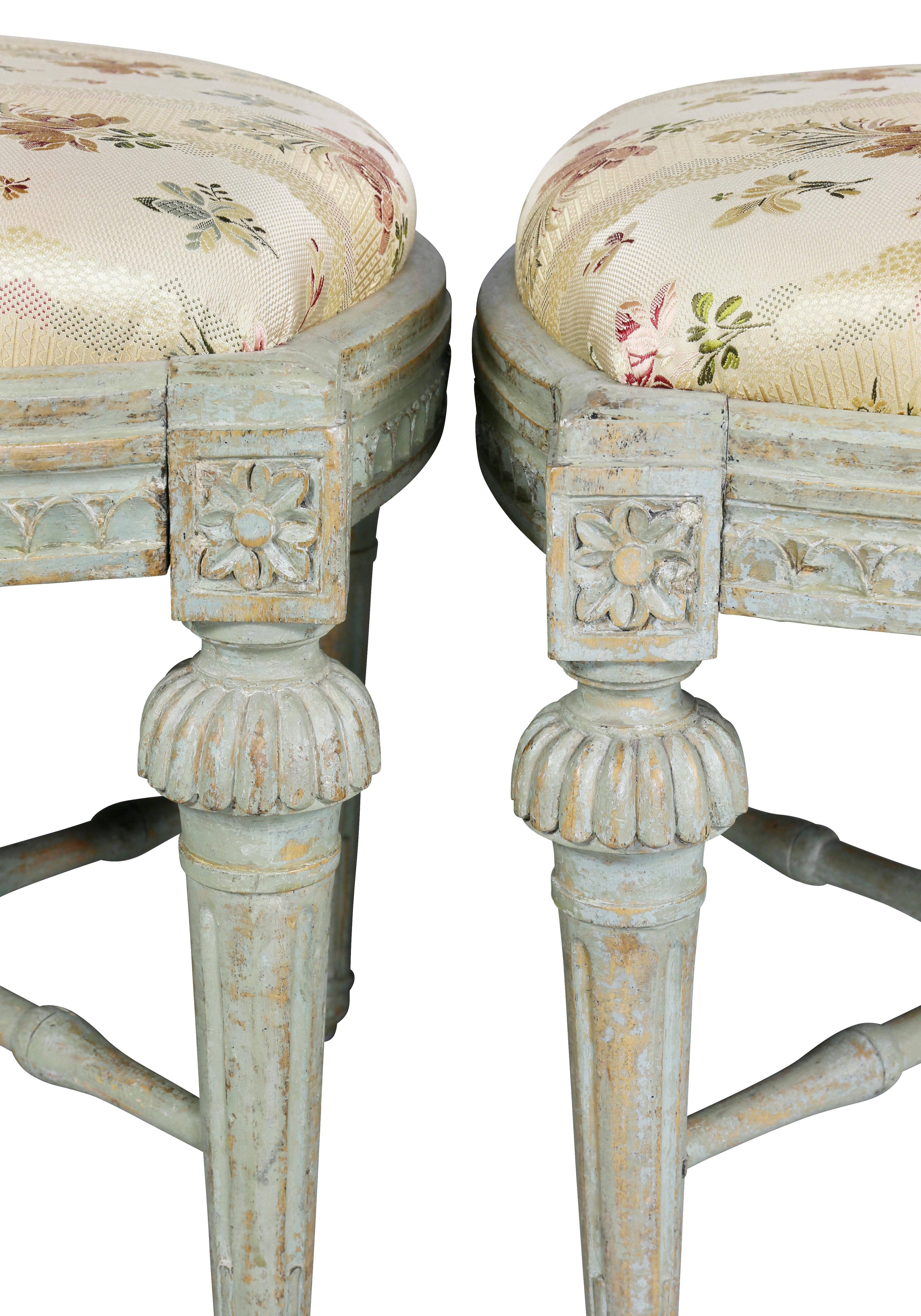 Pair of Swedish Neoclassic Painted Footstools In Good Condition For Sale In Essex, MA