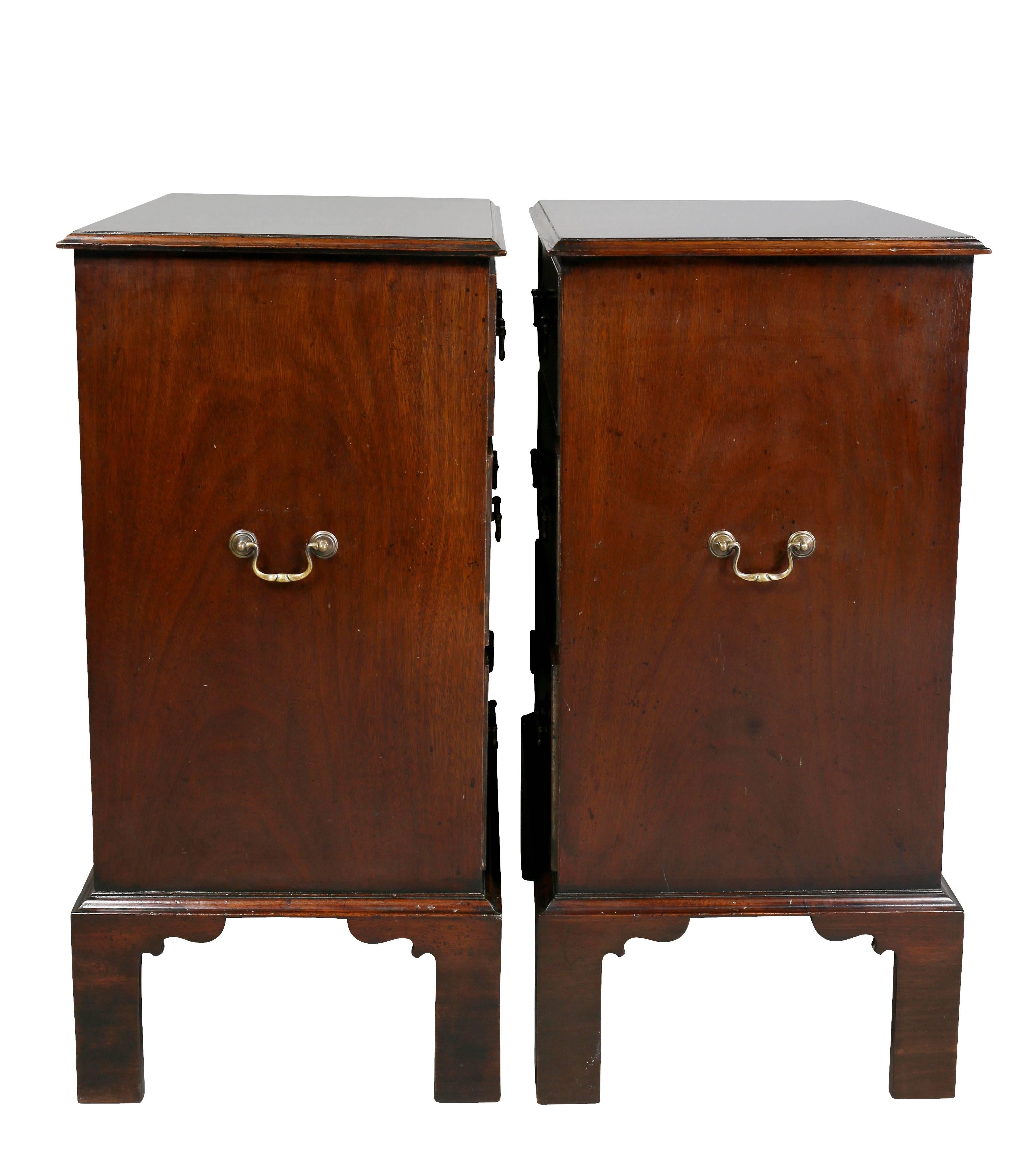 Pair Of George III Style Mahogany Dwarf Chests Of Drawers 4