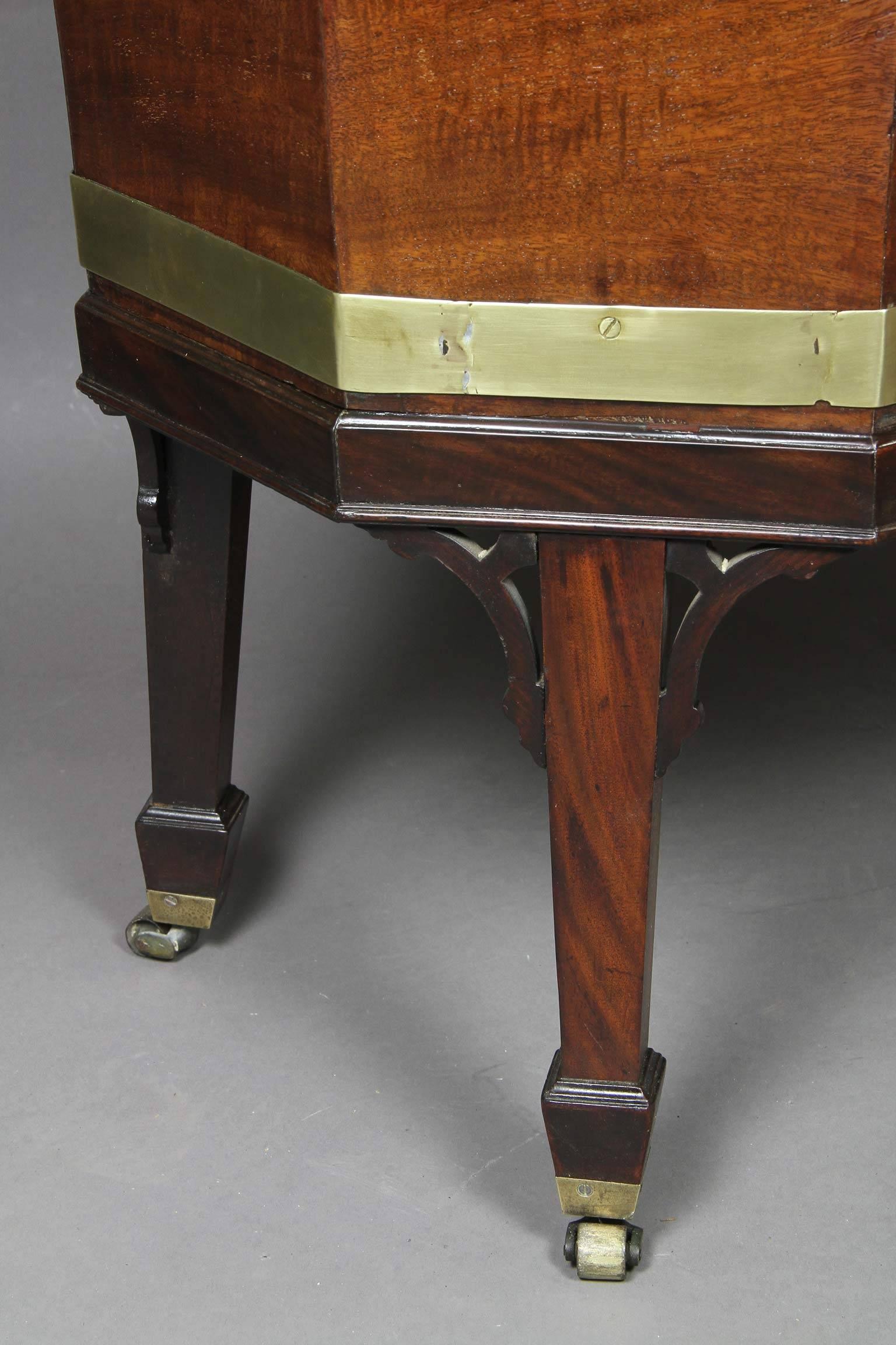 George III Mahogany and Brass Banded Cellerette 3