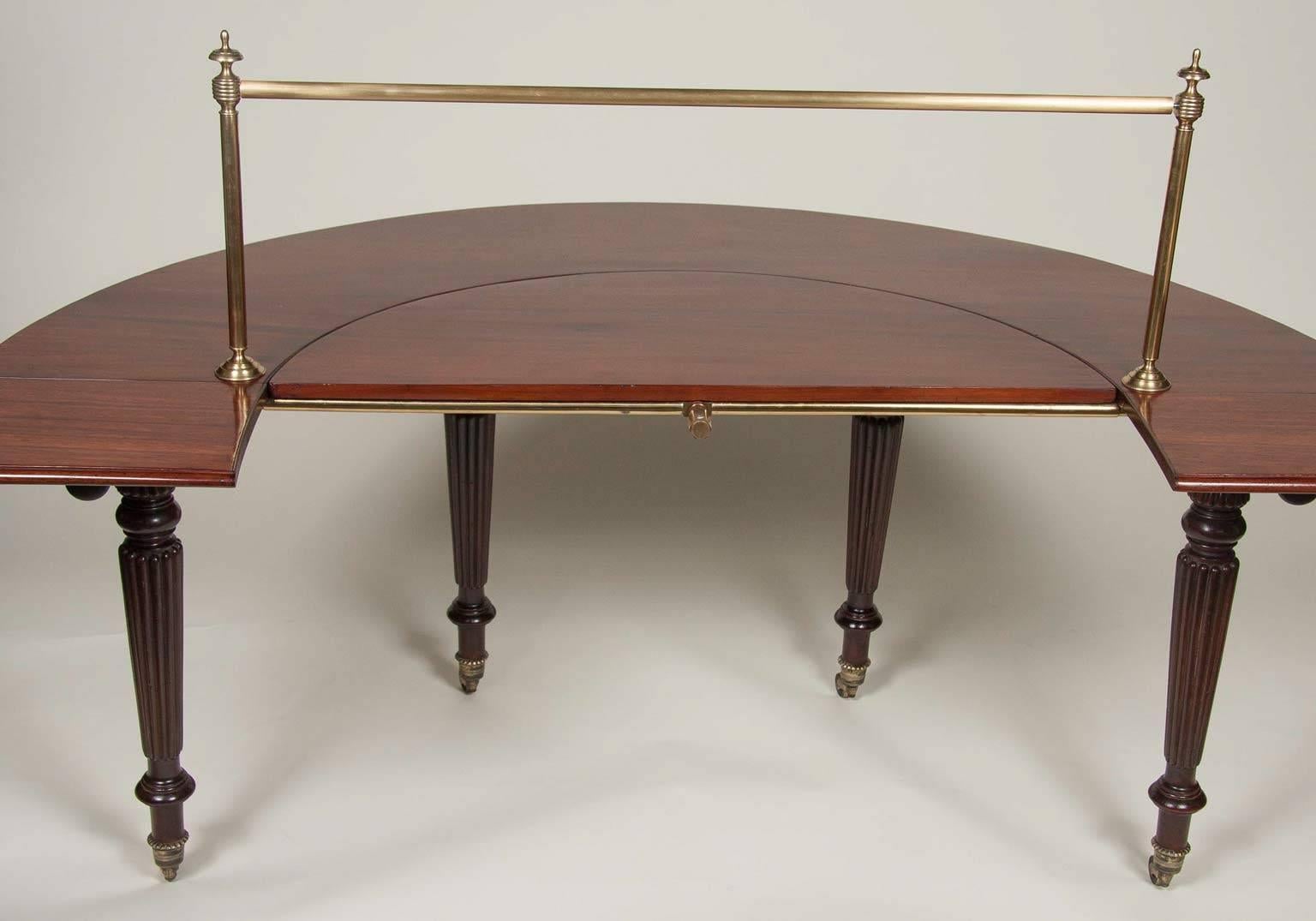 Regency Mahogany Drinks Table In Good Condition In Essex, MA