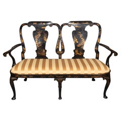 Settee George II dorée et polychrome en laque japonaise
