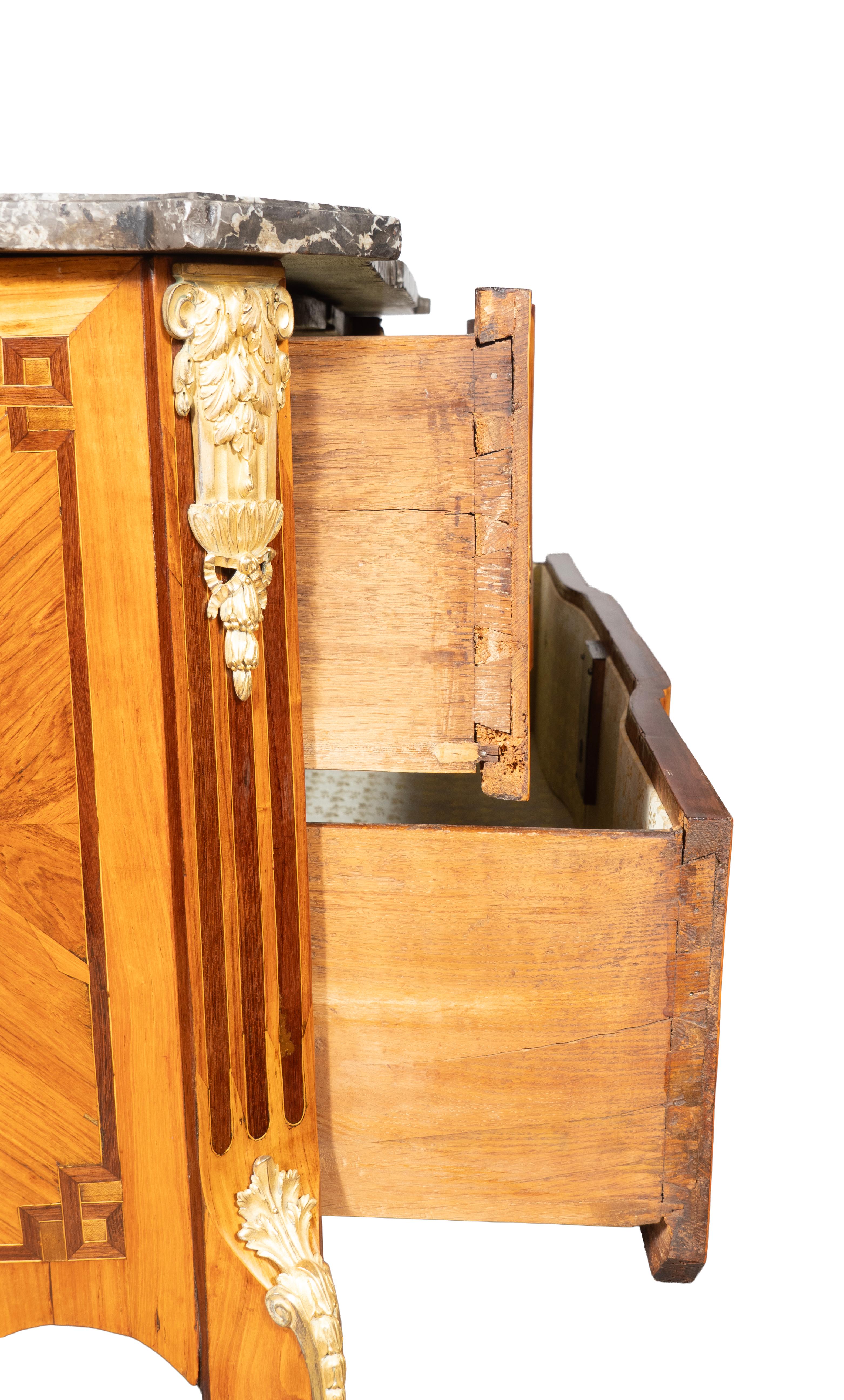 Louis XV Transitional Tulipwood And Kingwood Commode By Boudin For Sale 6