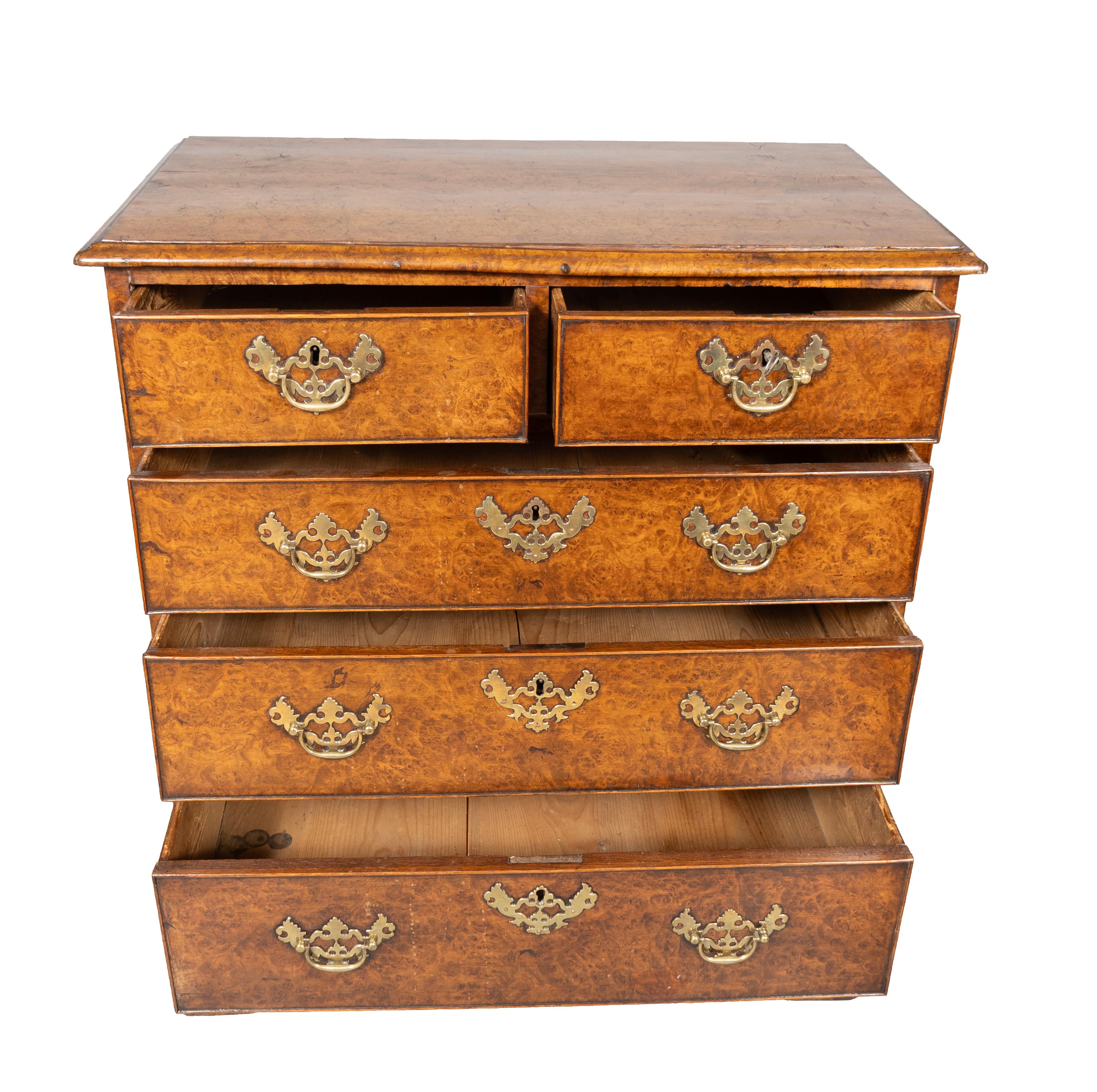 George II Burl Walnut Chest Of Drawers For Sale 1