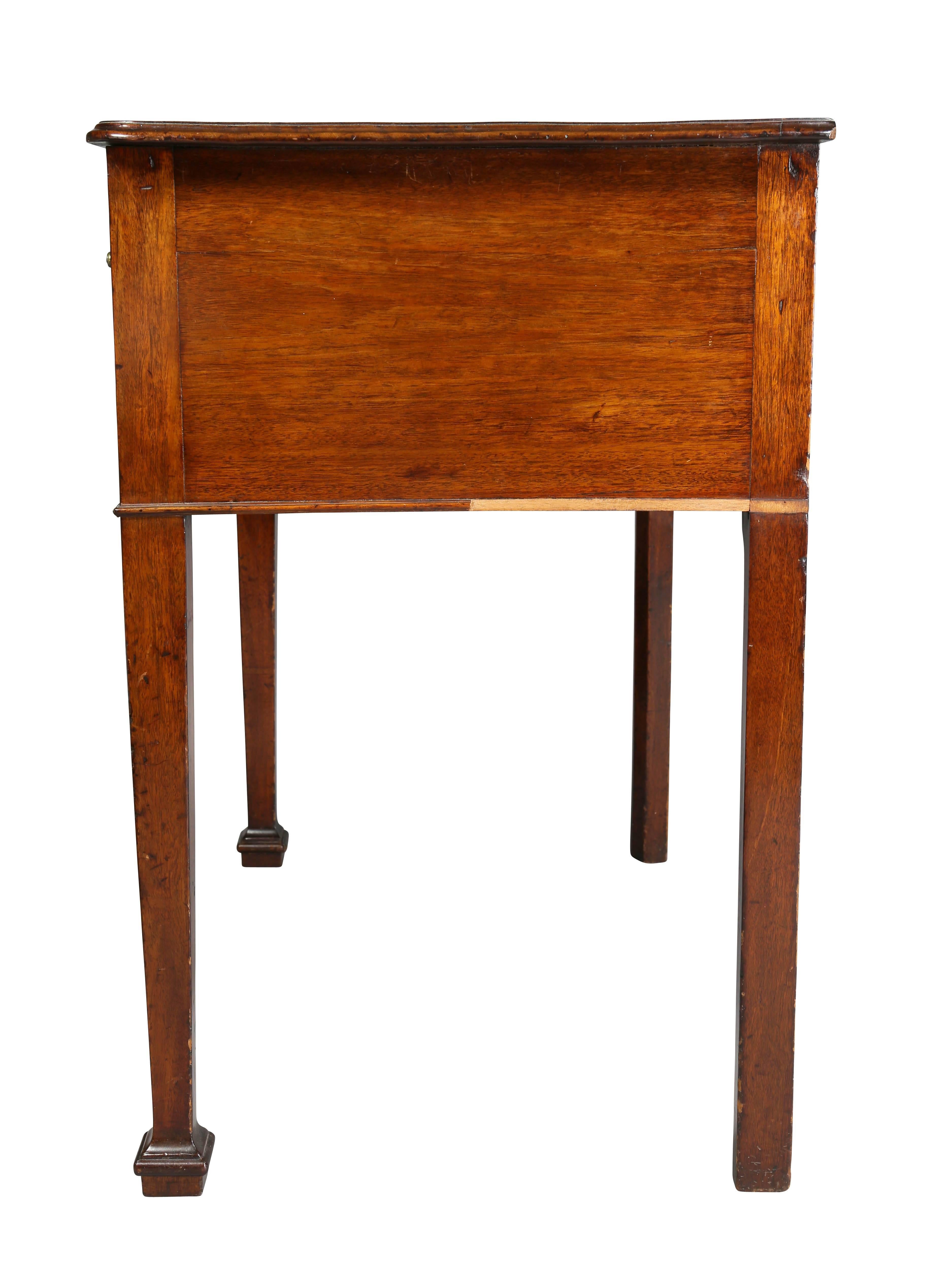 George III Mahogany Side Table For Sale 3