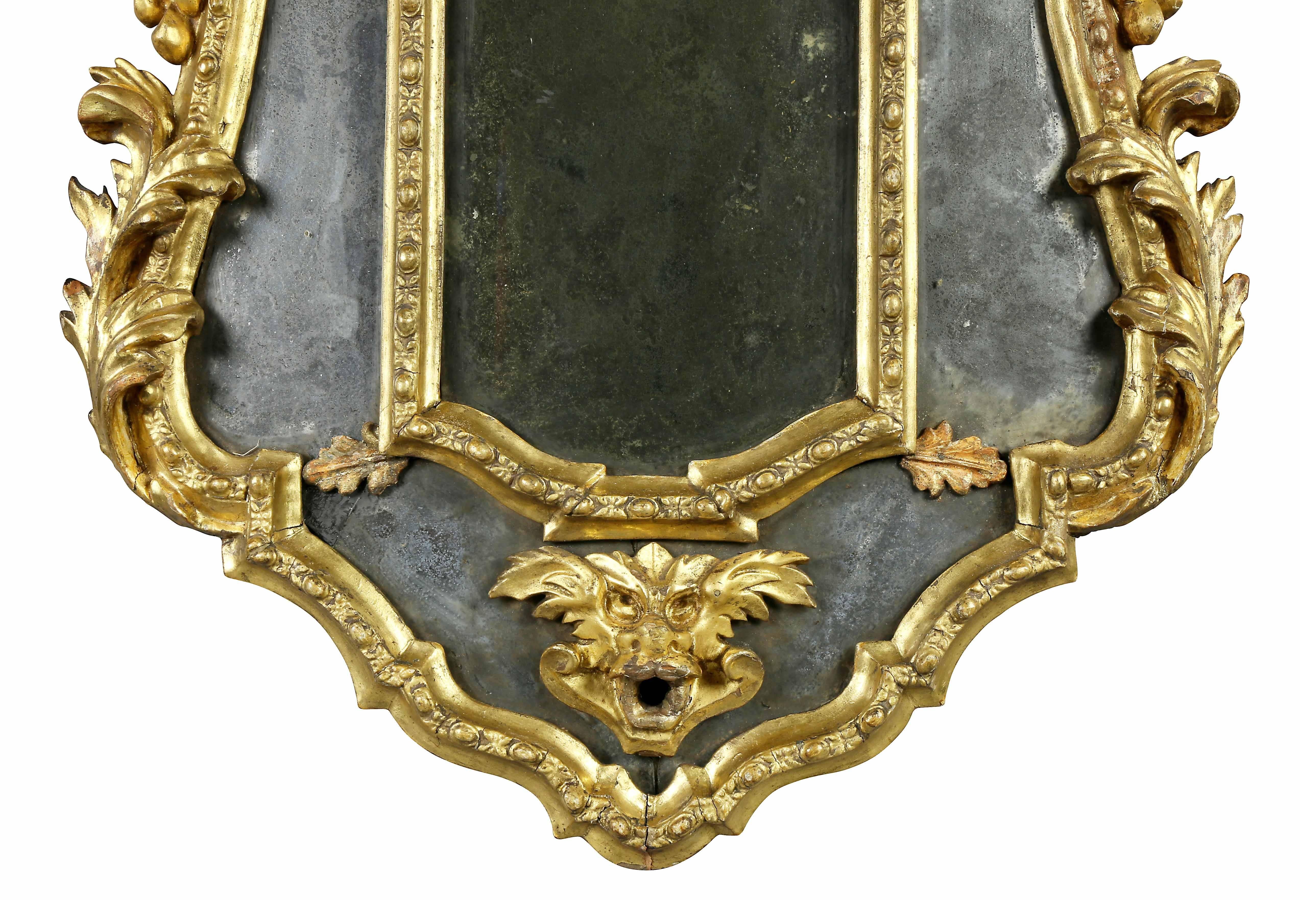 18th Century Venetian Giltwood Girondole Mirror