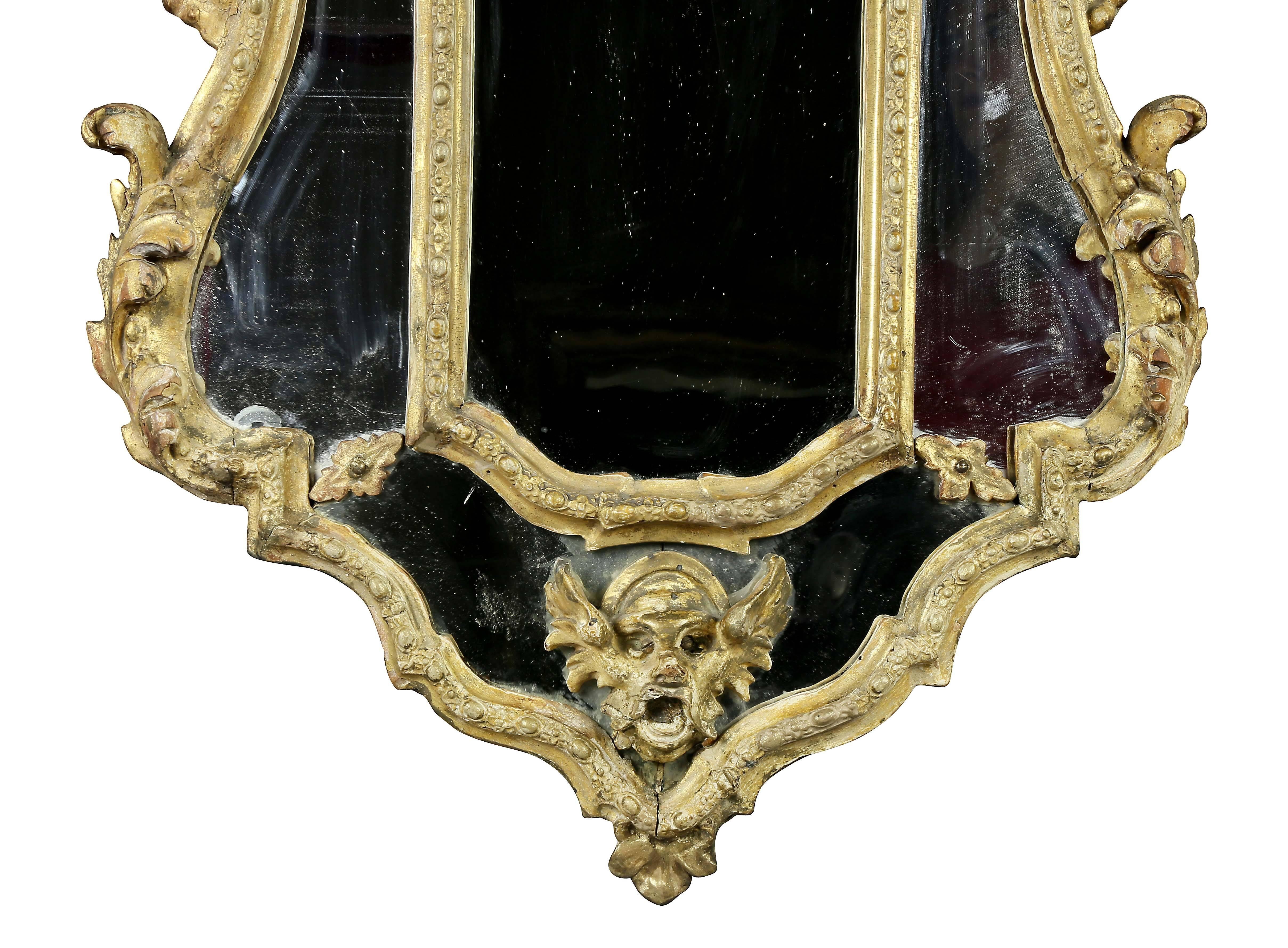 Mid-18th Century Venetian Giltwood Girondole Mirror