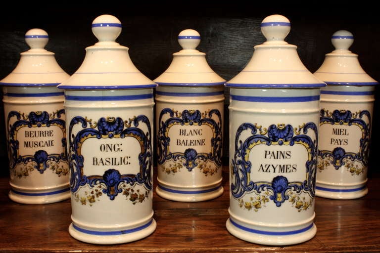Set French Porcelain Apothecary Jars with Painted Decoration and Mark In Good Condition In Pembroke, MA