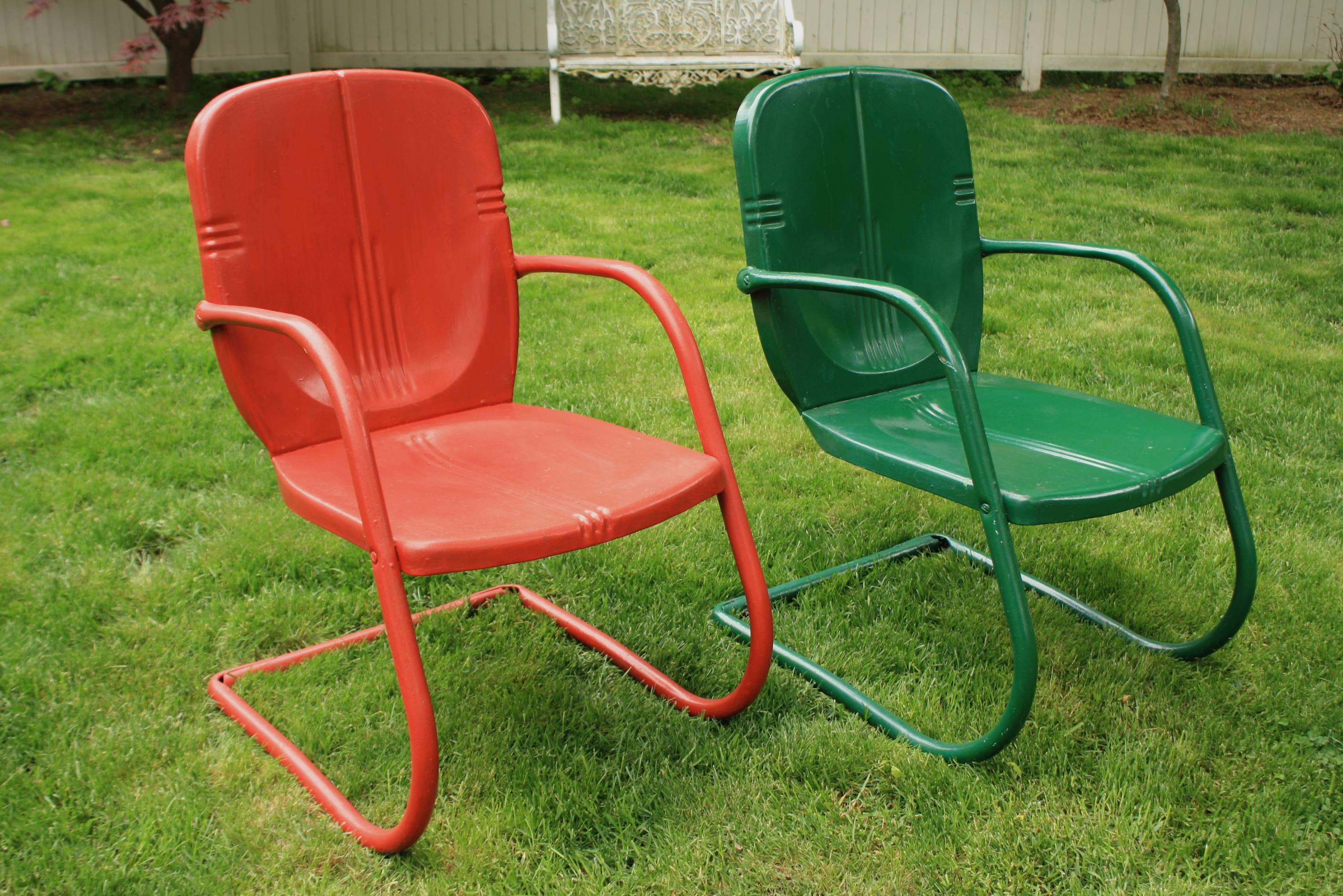Set of Four Painted Metal Vintage Patio or Garden Chairs 3