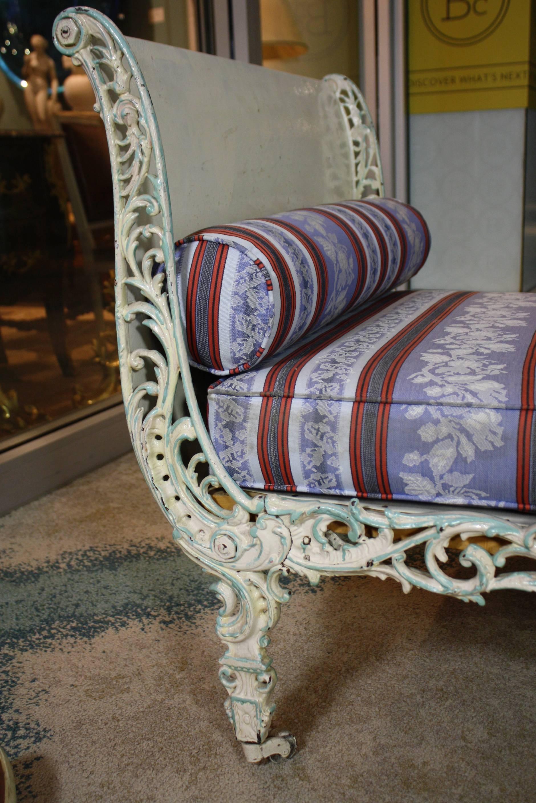 French Louis XV Style Cast-Iron Daybed 3
