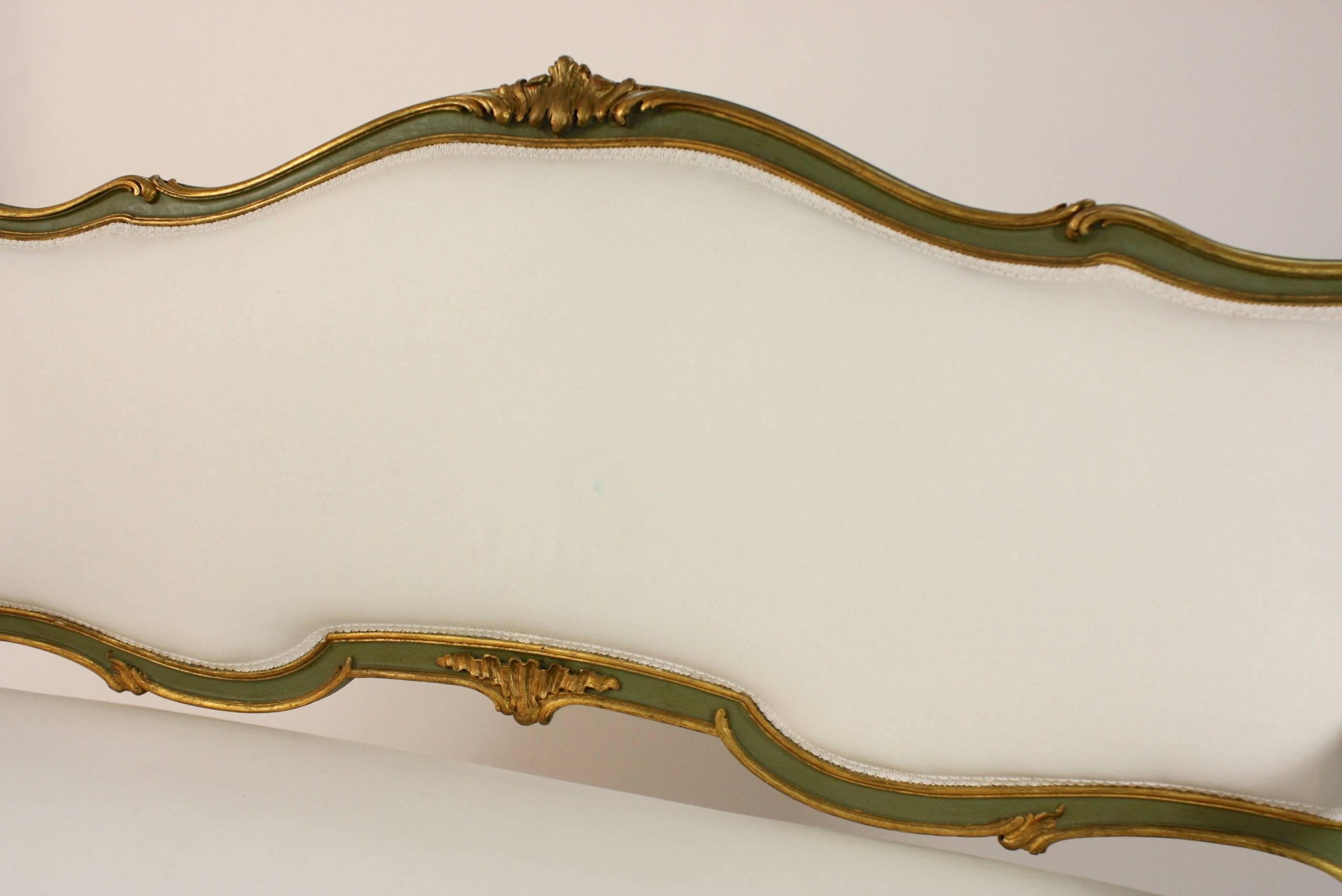 Italian Rococo Style Settee Polychromed in Green and Gold For Sale 1